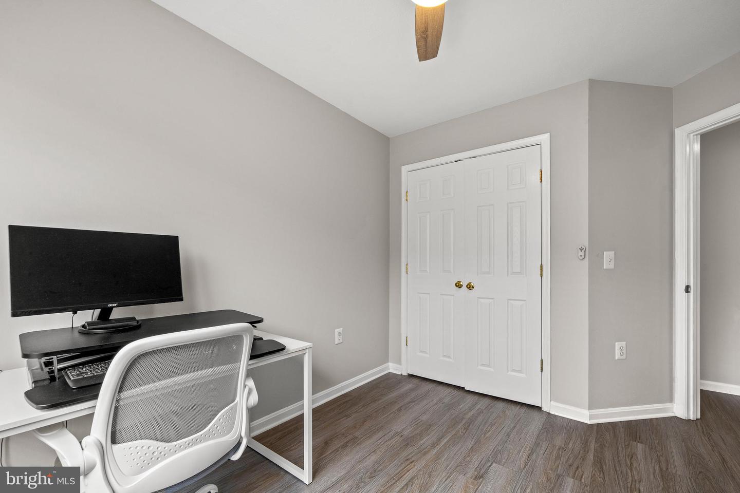 4090 FOUNTAINSIDE LN, FAIRFAX, Virginia 22030, 3 Bedrooms Bedrooms, ,2 BathroomsBathrooms,Residential,For sale,4090 FOUNTAINSIDE LN,VAFX2261364 MLS # VAFX2261364