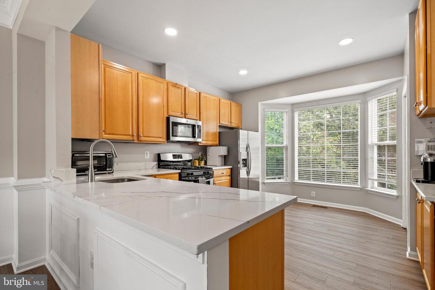 4090 FOUNTAINSIDE LN, FAIRFAX, Virginia 22030, 3 Bedrooms Bedrooms, ,2 BathroomsBathrooms,Residential,For sale,4090 FOUNTAINSIDE LN,VAFX2261364 MLS # VAFX2261364