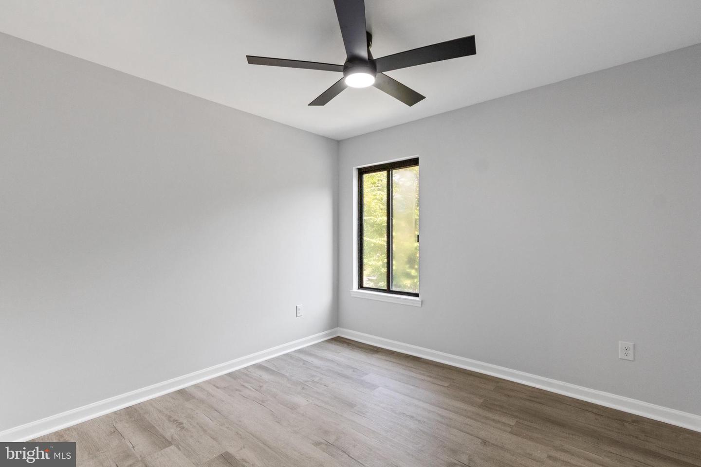 14980 BARKWOOD DR, WOODBRIDGE, Virginia 22193, 3 Bedrooms Bedrooms, 6 Rooms Rooms,2 BathroomsBathrooms,Residential,For sale,14980 BARKWOOD DR,VAPW2101522 MLS # VAPW2101522