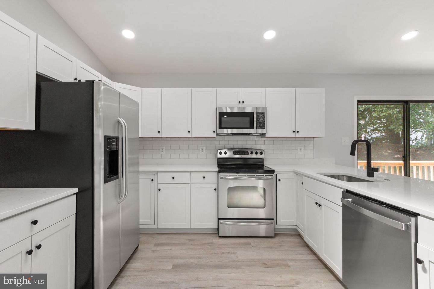 14980 BARKWOOD DR, WOODBRIDGE, Virginia 22193, 3 Bedrooms Bedrooms, 6 Rooms Rooms,2 BathroomsBathrooms,Residential,For sale,14980 BARKWOOD DR,VAPW2101522 MLS # VAPW2101522