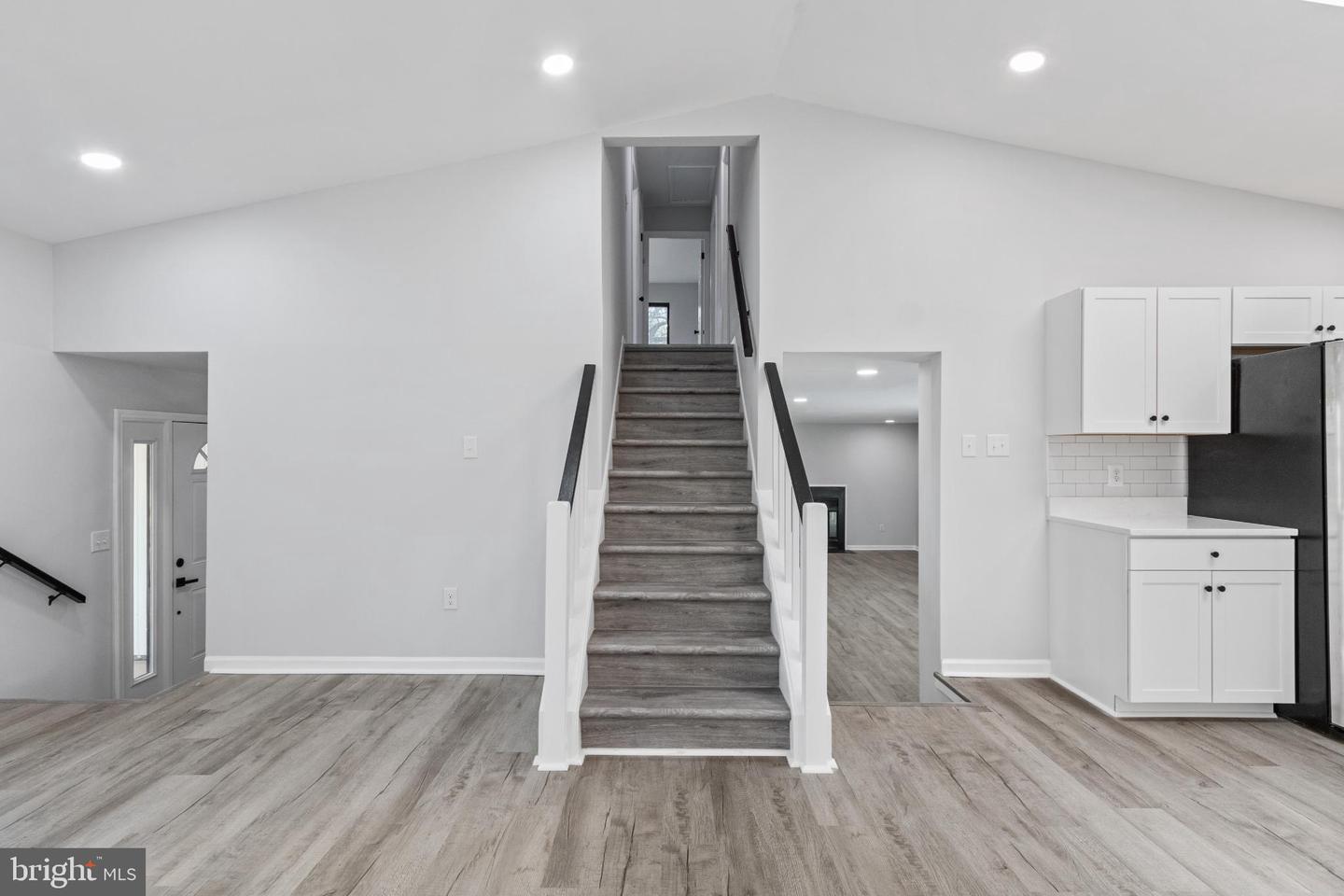 14980 BARKWOOD DR, WOODBRIDGE, Virginia 22193, 3 Bedrooms Bedrooms, 6 Rooms Rooms,2 BathroomsBathrooms,Residential,For sale,14980 BARKWOOD DR,VAPW2101522 MLS # VAPW2101522