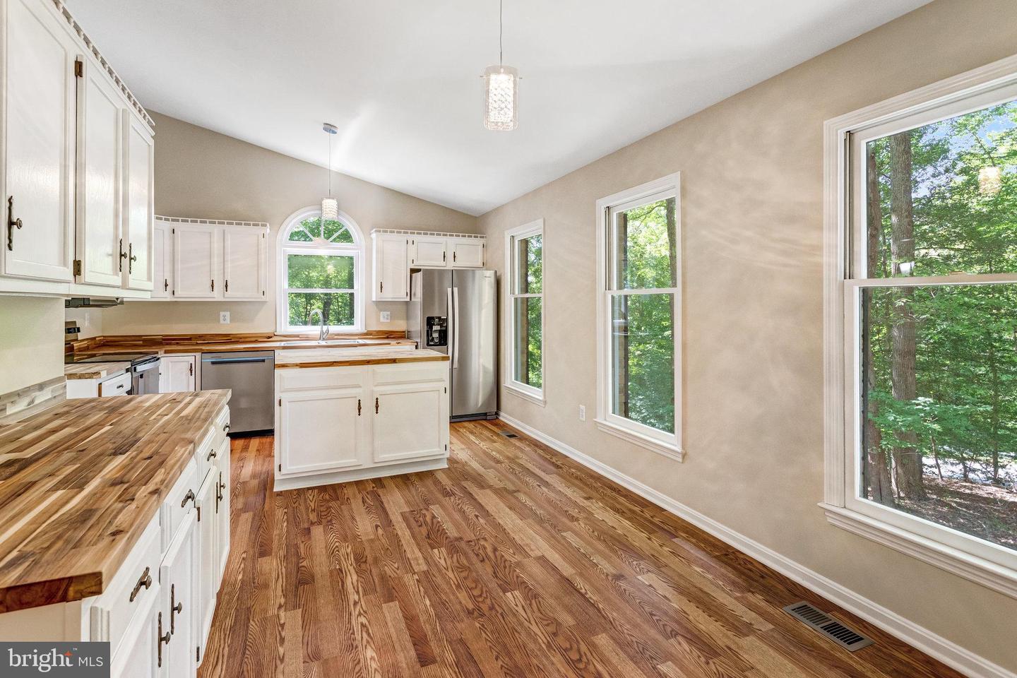 152 MT HOPE CHURCH RD, STAFFORD, Virginia 22554, 4 Bedrooms Bedrooms, ,3 BathroomsBathrooms,Residential,For sale,152 MT HOPE CHURCH RD,VAST2041824 MLS # VAST2041824