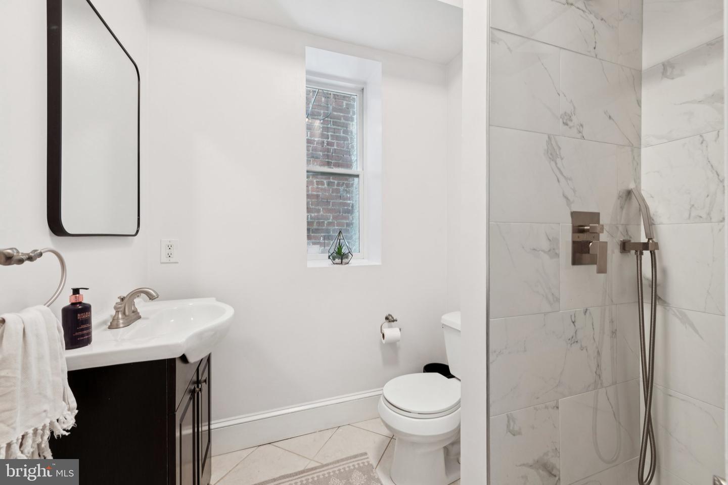 117 THOMAS ST NW, WASHINGTON, District Of Columbia 20001, 3 Bedrooms Bedrooms, ,2 BathroomsBathrooms,Residential,For sale,117 THOMAS ST NW,DCDC2215206 MLS # DCDC2215206