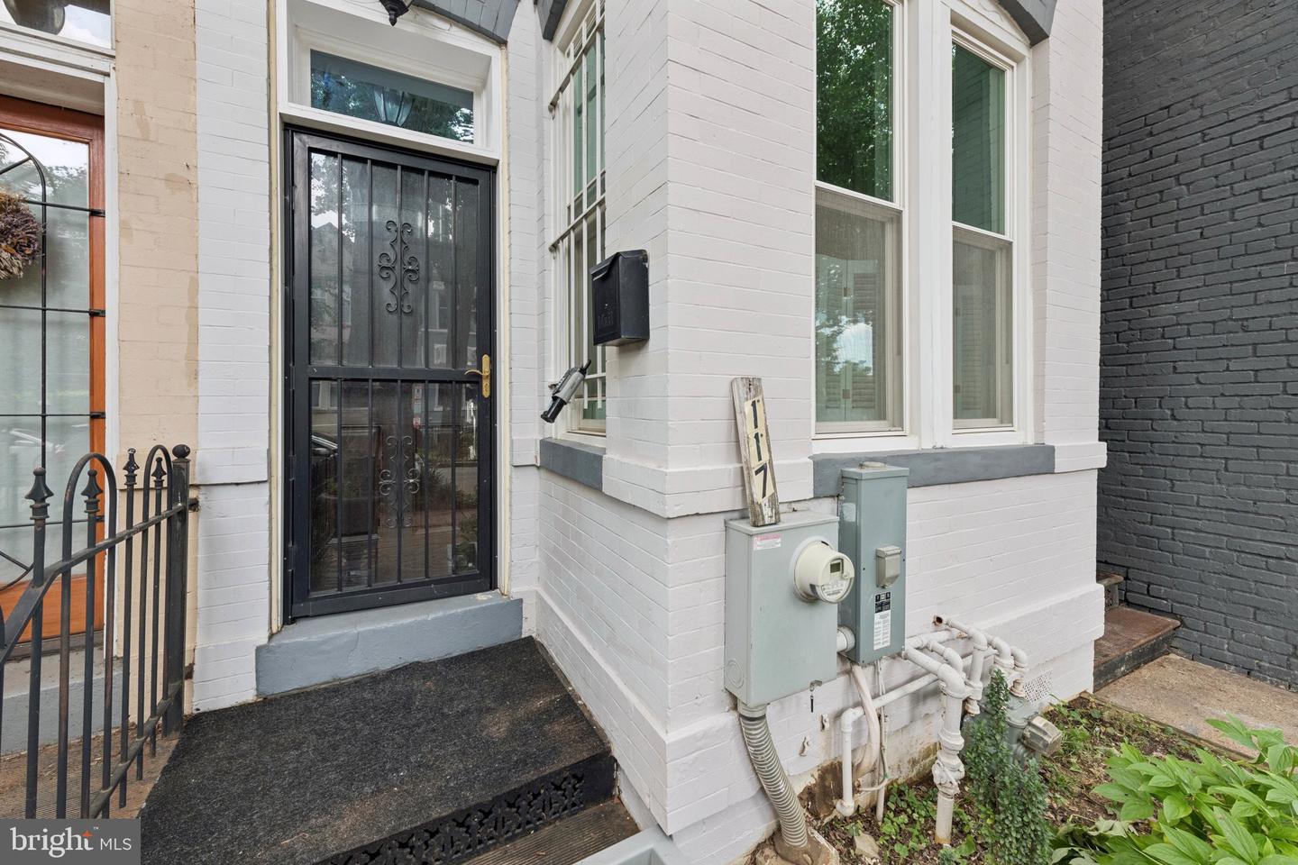117 THOMAS ST NW, WASHINGTON, District Of Columbia 20001, 3 Bedrooms Bedrooms, ,2 BathroomsBathrooms,Residential,For sale,117 THOMAS ST NW,DCDC2215206 MLS # DCDC2215206