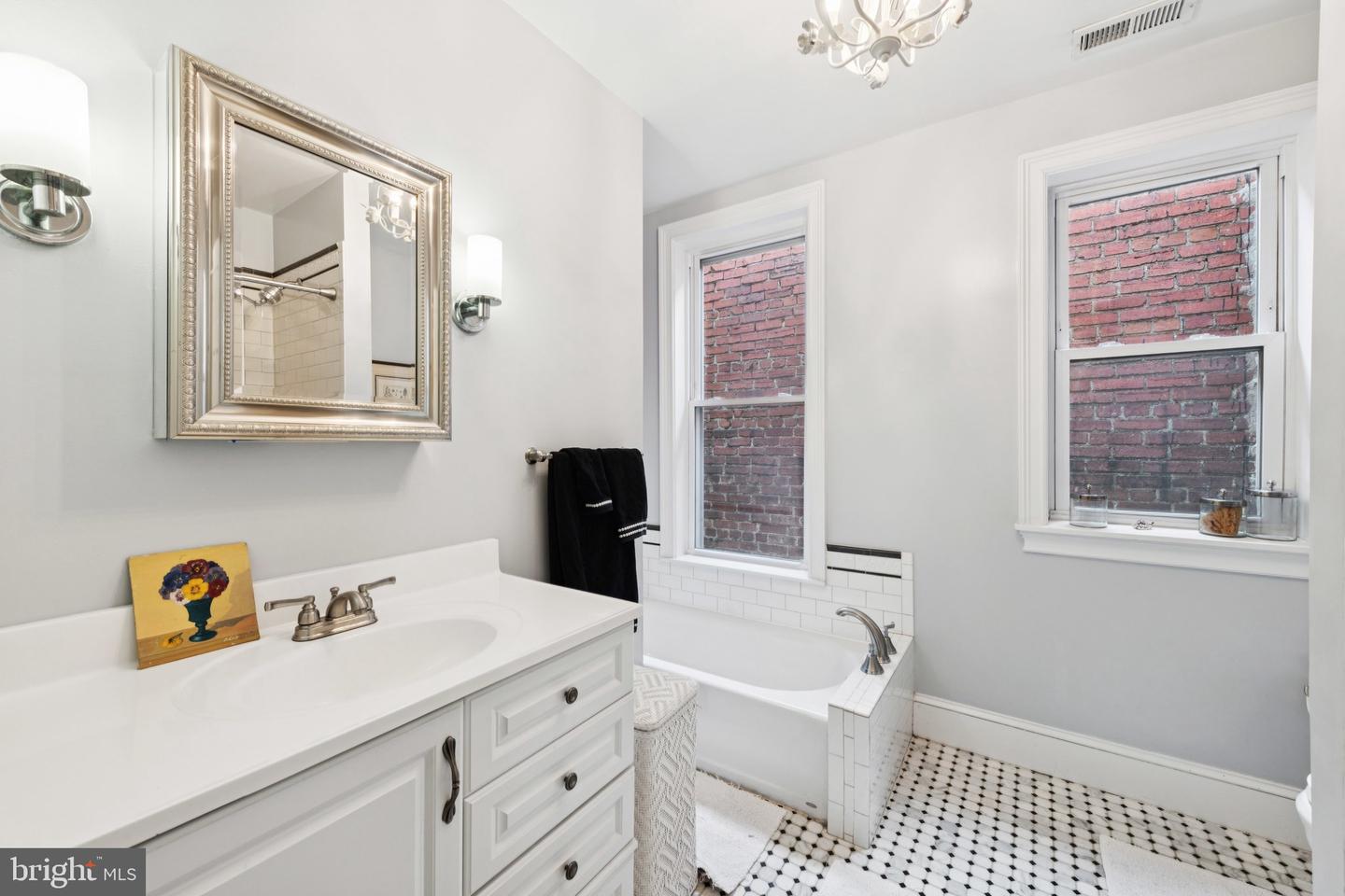 117 THOMAS ST NW, WASHINGTON, District Of Columbia 20001, 3 Bedrooms Bedrooms, ,2 BathroomsBathrooms,Residential,For sale,117 THOMAS ST NW,DCDC2215206 MLS # DCDC2215206