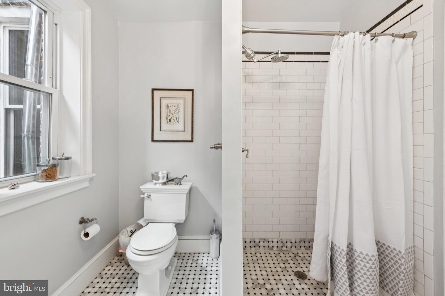 117 THOMAS ST NW, WASHINGTON, District Of Columbia 20001, 3 Bedrooms Bedrooms, ,2 BathroomsBathrooms,Residential,For sale,117 THOMAS ST NW,DCDC2215206 MLS # DCDC2215206