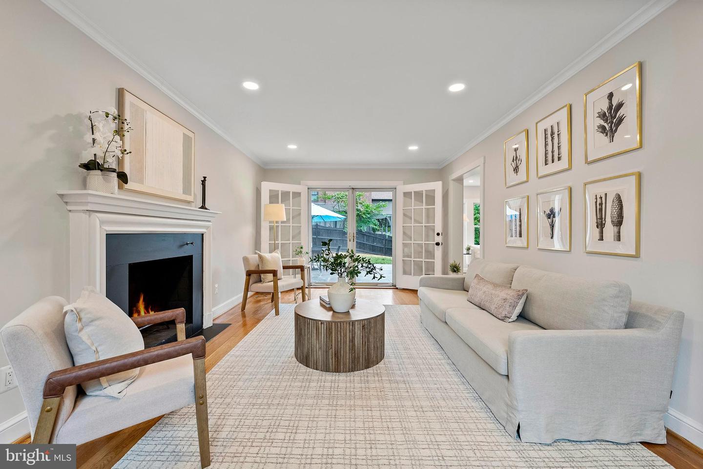 3801 LORCOM LN N, ARLINGTON, Virginia 22207, 4 Bedrooms Bedrooms, ,4 BathroomsBathrooms,Residential,For sale,3801 LORCOM LN N,VAAR2062298 MLS # VAAR2062298