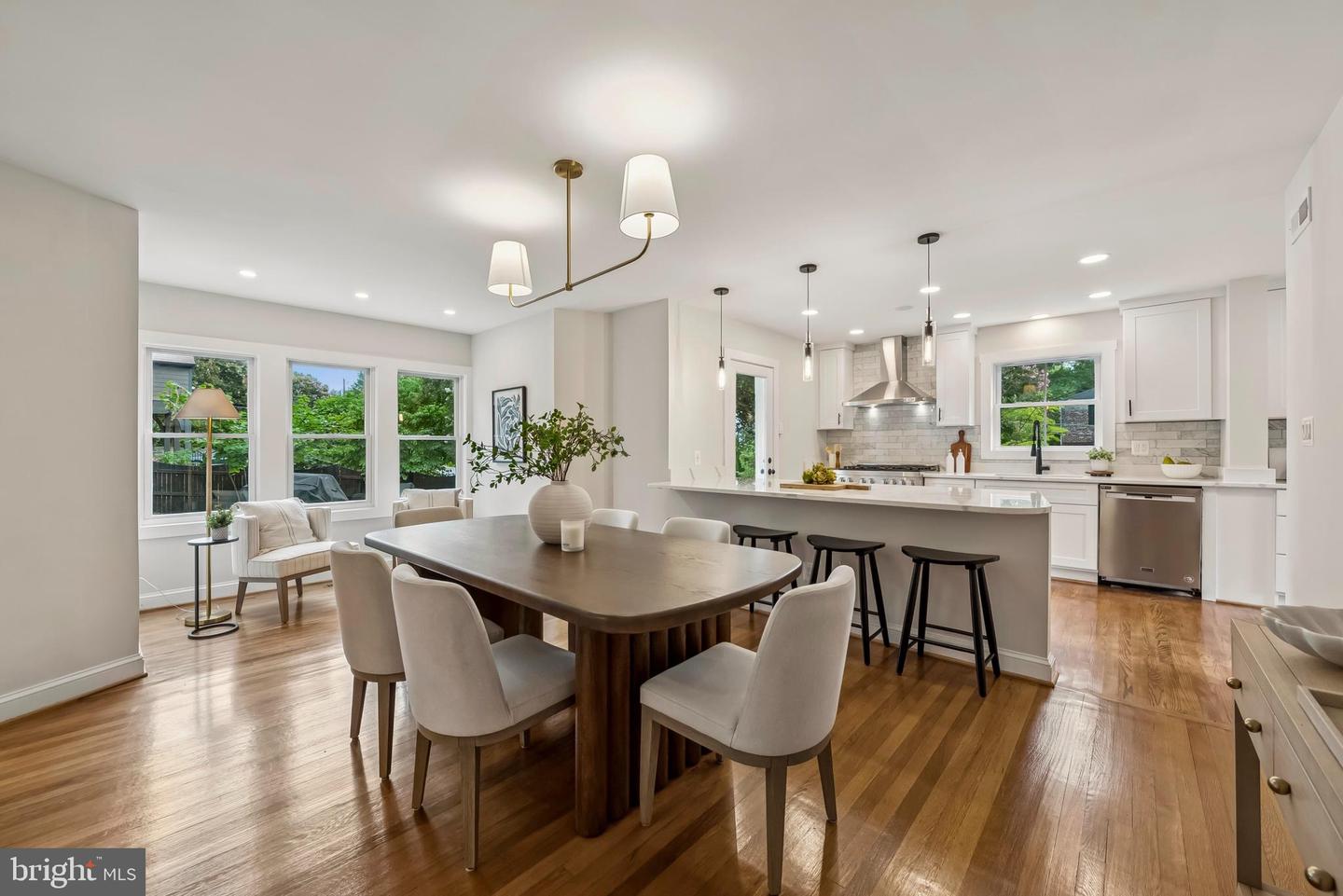 3801 LORCOM LN N, ARLINGTON, Virginia 22207, 4 Bedrooms Bedrooms, ,4 BathroomsBathrooms,Residential,For sale,3801 LORCOM LN N,VAAR2062298 MLS # VAAR2062298