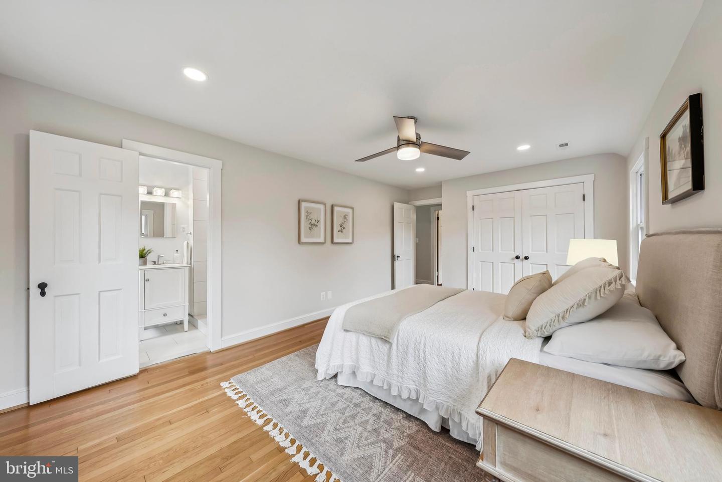 3801 LORCOM LN N, ARLINGTON, Virginia 22207, 4 Bedrooms Bedrooms, ,4 BathroomsBathrooms,Residential,For sale,3801 LORCOM LN N,VAAR2062298 MLS # VAAR2062298