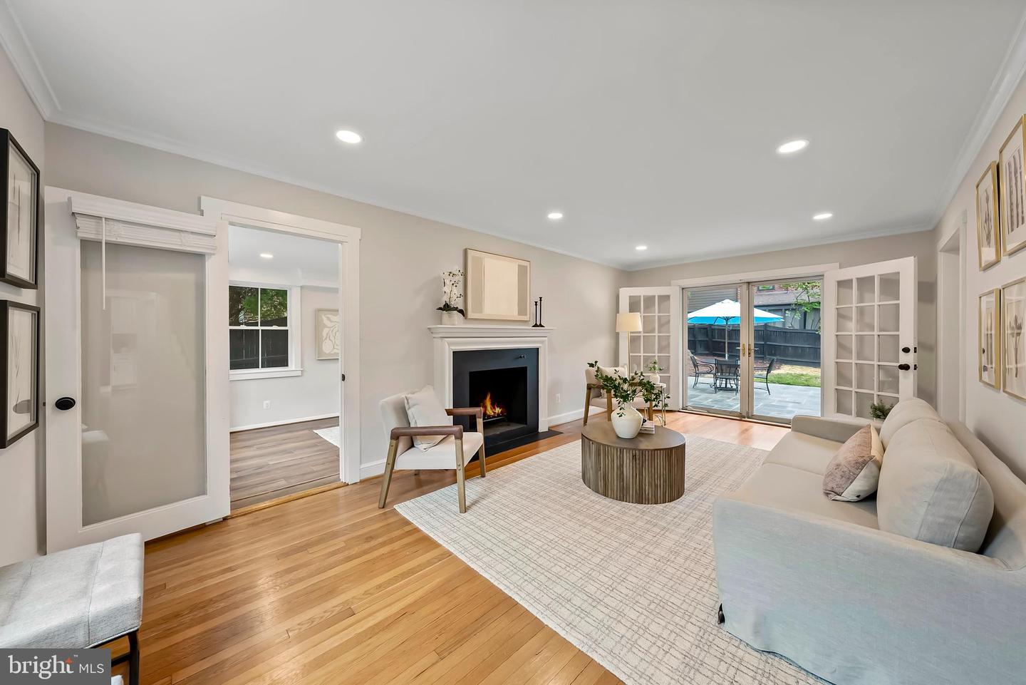 3801 LORCOM LN N, ARLINGTON, Virginia 22207, 4 Bedrooms Bedrooms, ,4 BathroomsBathrooms,Residential,For sale,3801 LORCOM LN N,VAAR2062298 MLS # VAAR2062298