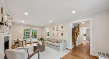 3801 LORCOM LN N, ARLINGTON, Virginia 22207, 4 Bedrooms Bedrooms, ,4 BathroomsBathrooms,Residential,For sale,3801 LORCOM LN N,VAAR2062298 MLS # VAAR2062298