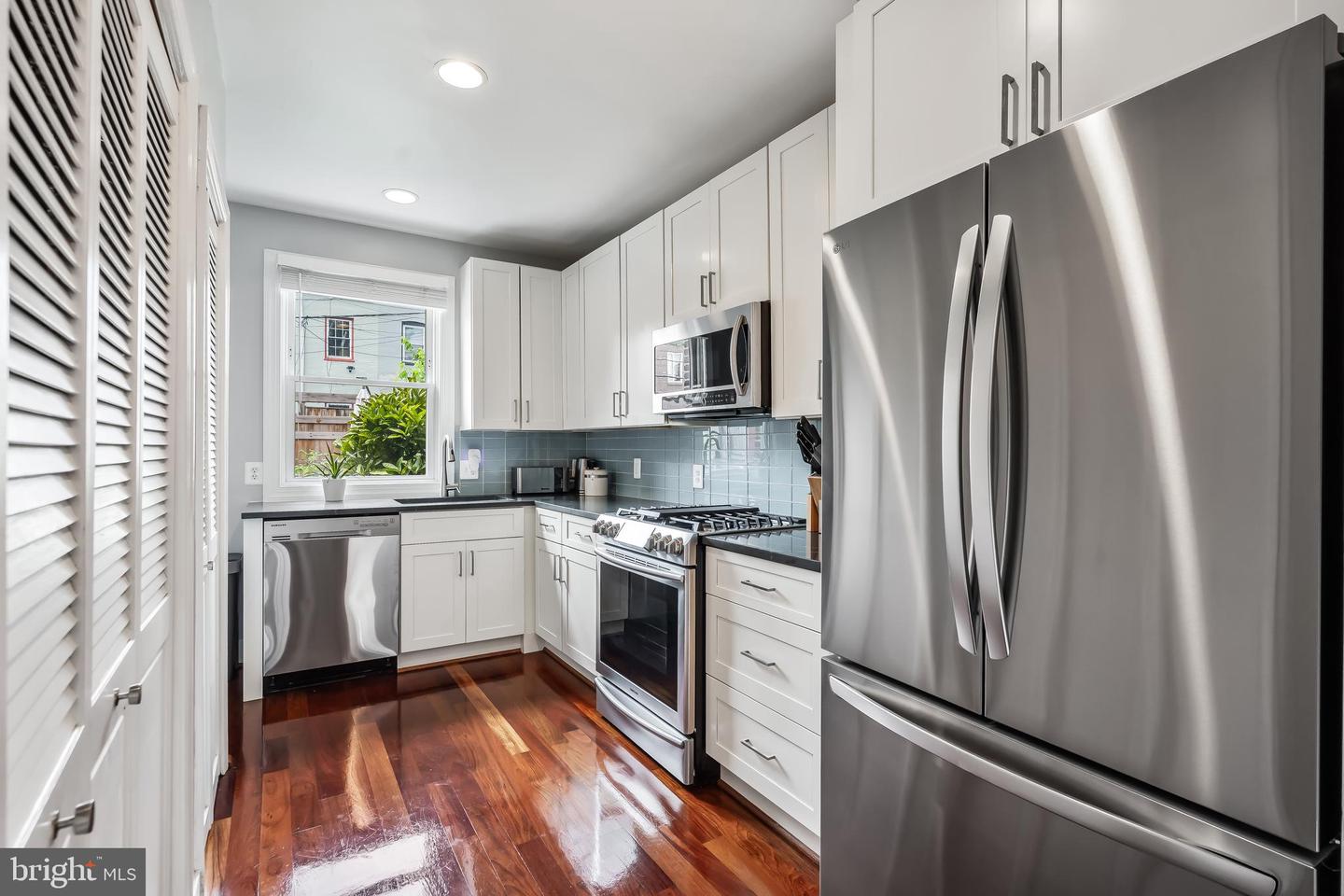 2218 12TH ST NW, WASHINGTON, District Of Columbia 20009, 2 Bedrooms Bedrooms, ,1 BathroomBathrooms,Residential,For sale,2218 12TH ST NW,DCDC2215260 MLS # DCDC2215260