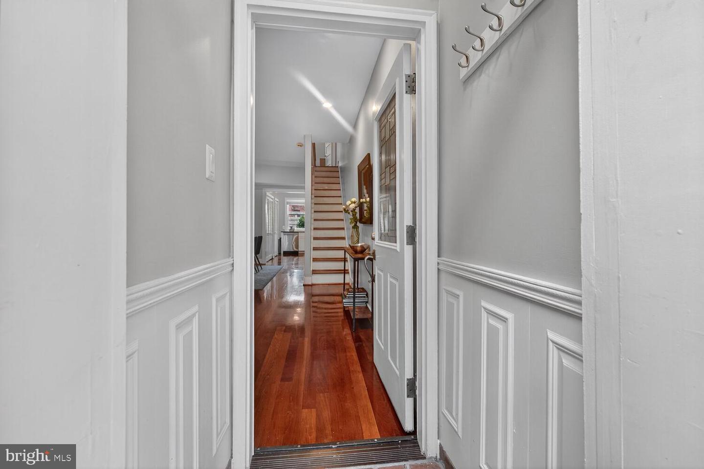 2218 12TH ST NW, WASHINGTON, District Of Columbia 20009, 2 Bedrooms Bedrooms, ,1 BathroomBathrooms,Residential,For sale,2218 12TH ST NW,DCDC2215260 MLS # DCDC2215260
