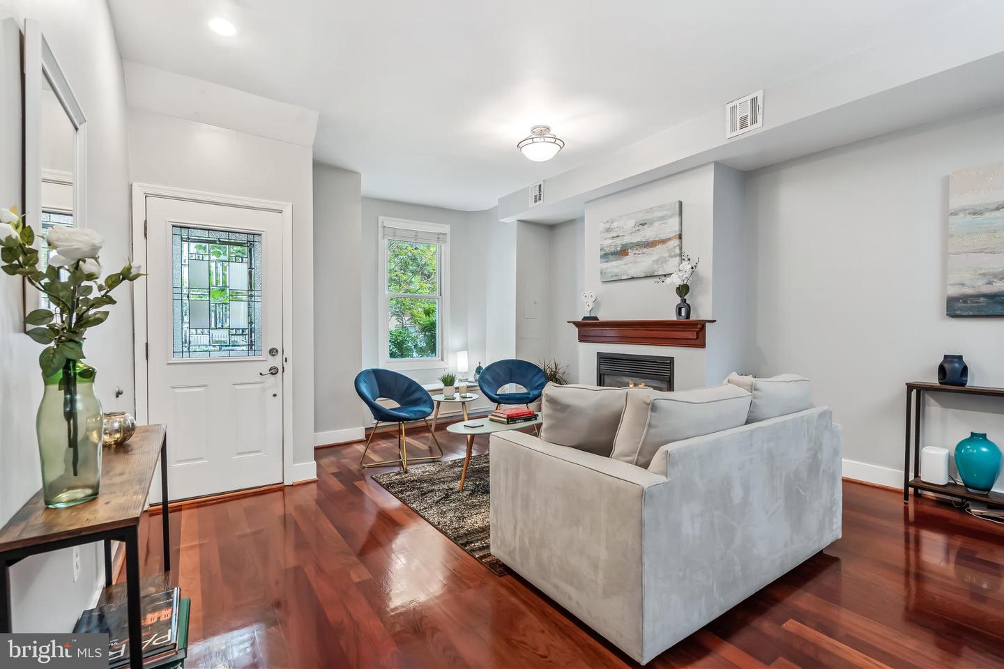 2218 12TH ST NW, WASHINGTON, District Of Columbia 20009, 2 Bedrooms Bedrooms, ,1 BathroomBathrooms,Residential,For sale,2218 12TH ST NW,DCDC2215260 MLS # DCDC2215260