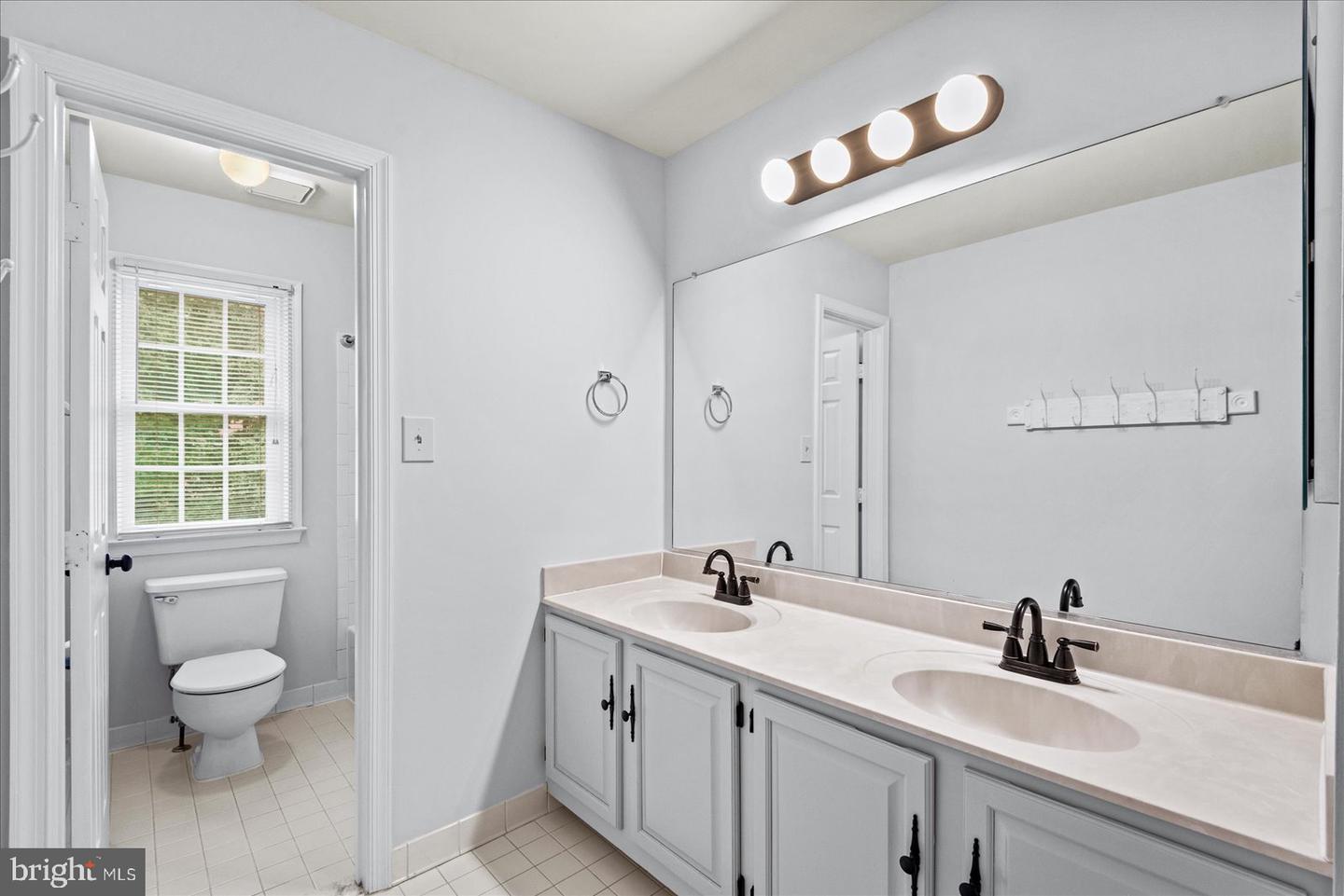 10 SARASOTA DR, STAFFORD, Virginia 22554, 5 Bedrooms Bedrooms, ,3 BathroomsBathrooms,Residential,For sale,10 SARASOTA DR,VAST2041834 MLS # VAST2041834