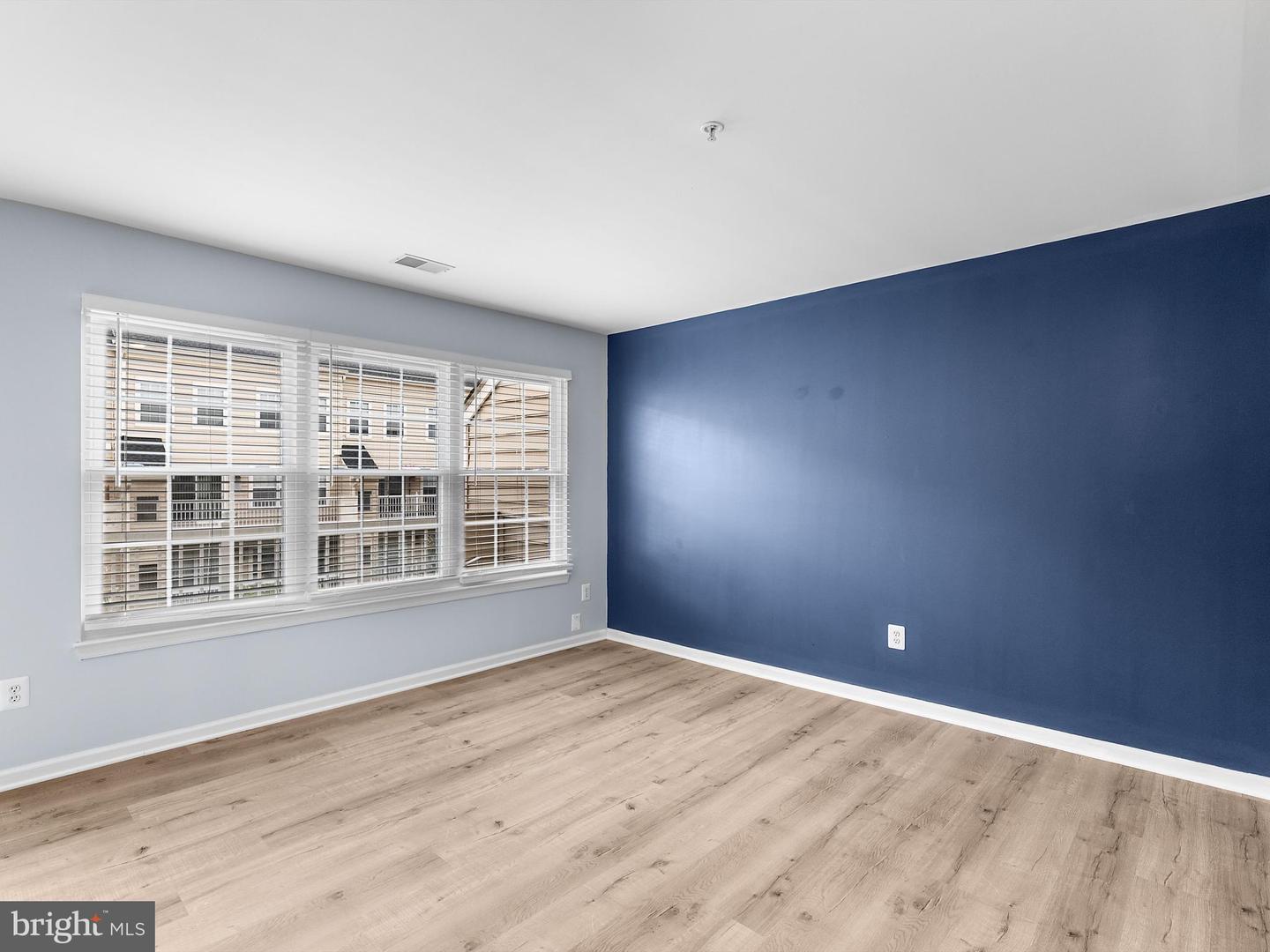 12079 TRUMBULL WAY #8B, RESTON, Virginia 20190, 3 Bedrooms Bedrooms, 10 Rooms Rooms,2 BathroomsBathrooms,Residential,For sale,12079 TRUMBULL WAY #8B,VAFX2261494 MLS # VAFX2261494