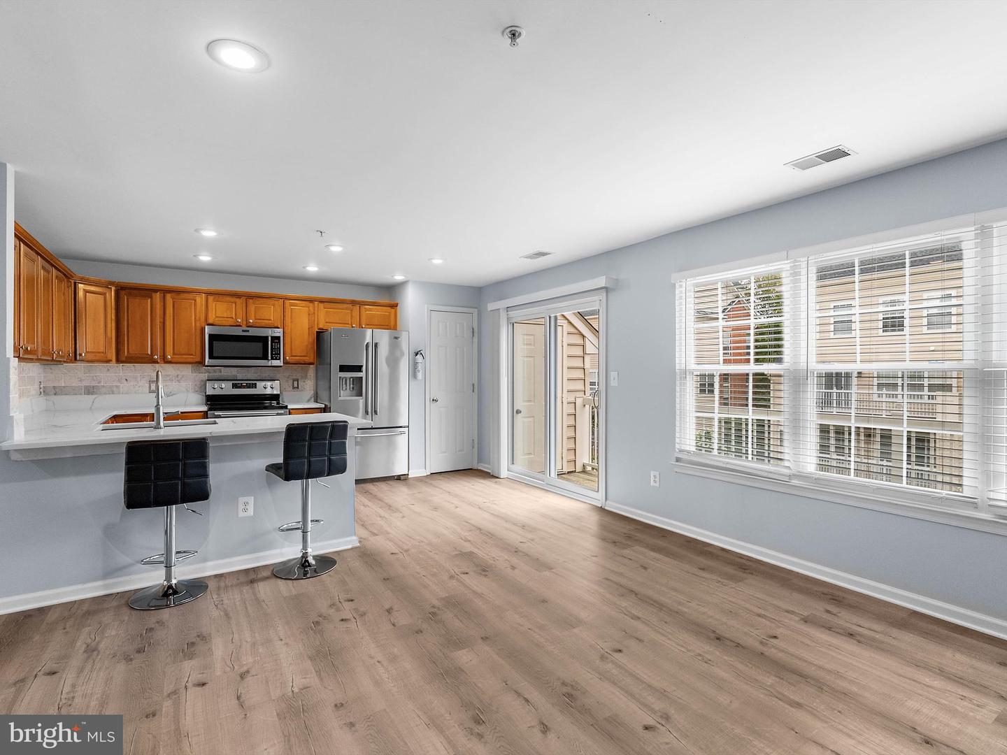 12079 TRUMBULL WAY #8B, RESTON, Virginia 20190, 3 Bedrooms Bedrooms, 10 Rooms Rooms,2 BathroomsBathrooms,Residential,For sale,12079 TRUMBULL WAY #8B,VAFX2261494 MLS # VAFX2261494