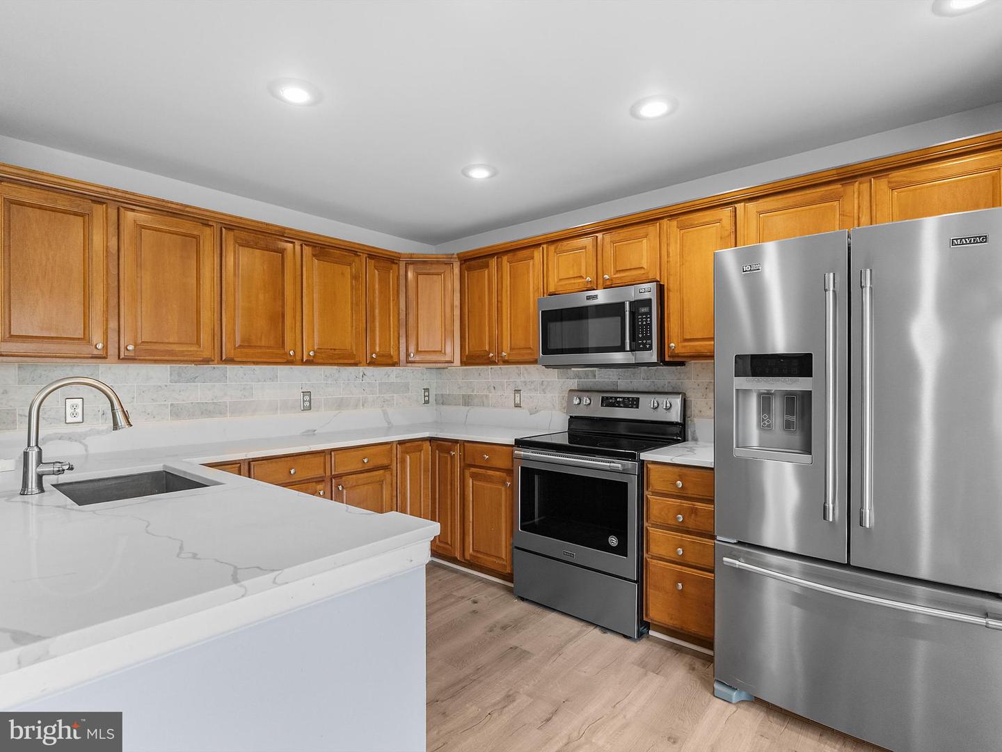 12079 TRUMBULL WAY #8B, RESTON, Virginia 20190, 3 Bedrooms Bedrooms, 10 Rooms Rooms,2 BathroomsBathrooms,Residential,For sale,12079 TRUMBULL WAY #8B,VAFX2261494 MLS # VAFX2261494