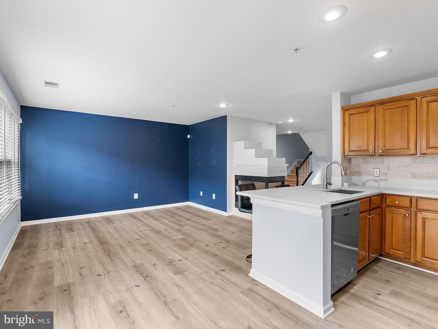 12079 TRUMBULL WAY #8B, RESTON, Virginia 20190, 3 Bedrooms Bedrooms, 10 Rooms Rooms,2 BathroomsBathrooms,Residential,For sale,12079 TRUMBULL WAY #8B,VAFX2261494 MLS # VAFX2261494
