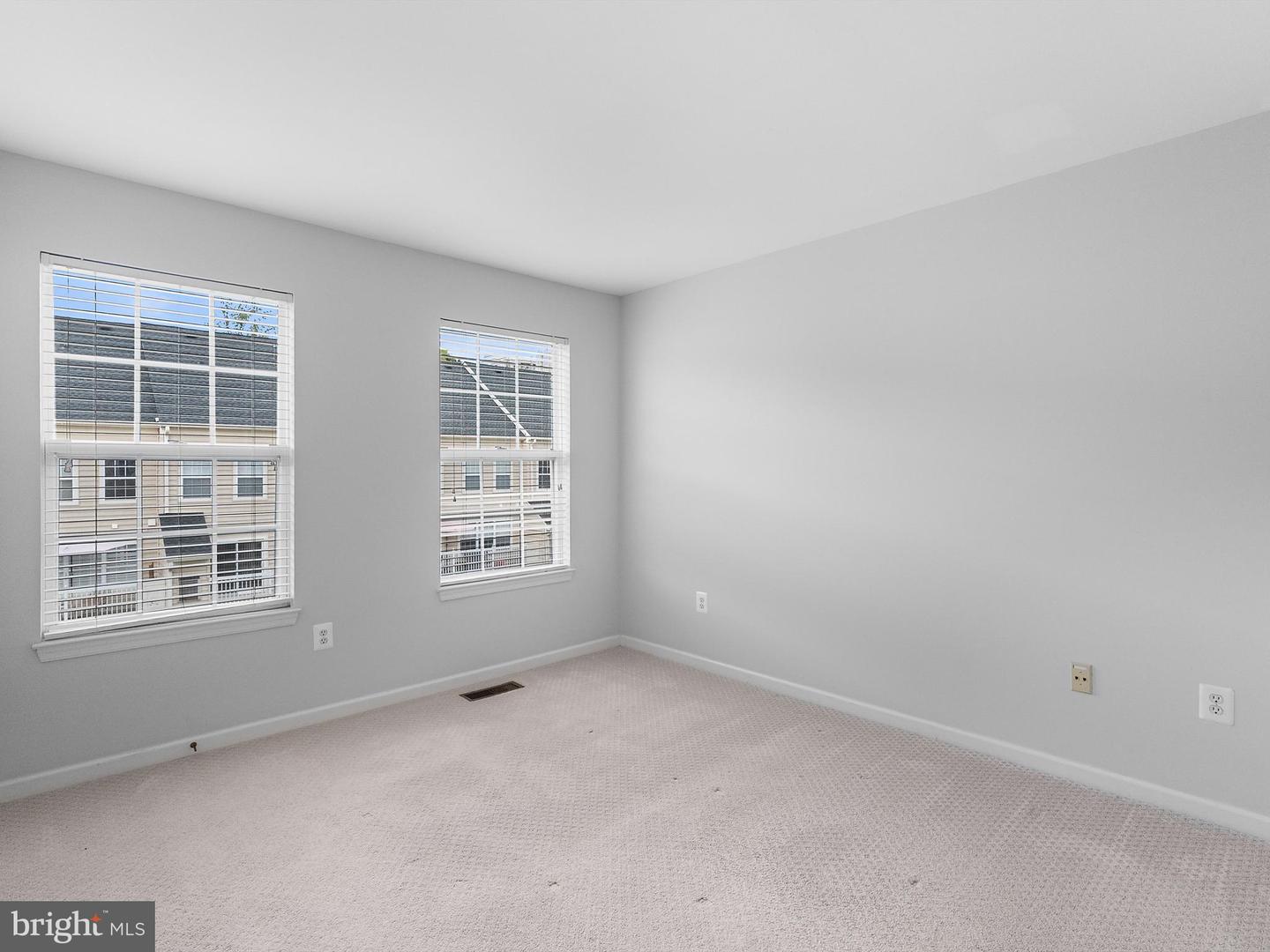 12079 TRUMBULL WAY #8B, RESTON, Virginia 20190, 3 Bedrooms Bedrooms, 10 Rooms Rooms,2 BathroomsBathrooms,Residential,For sale,12079 TRUMBULL WAY #8B,VAFX2261494 MLS # VAFX2261494