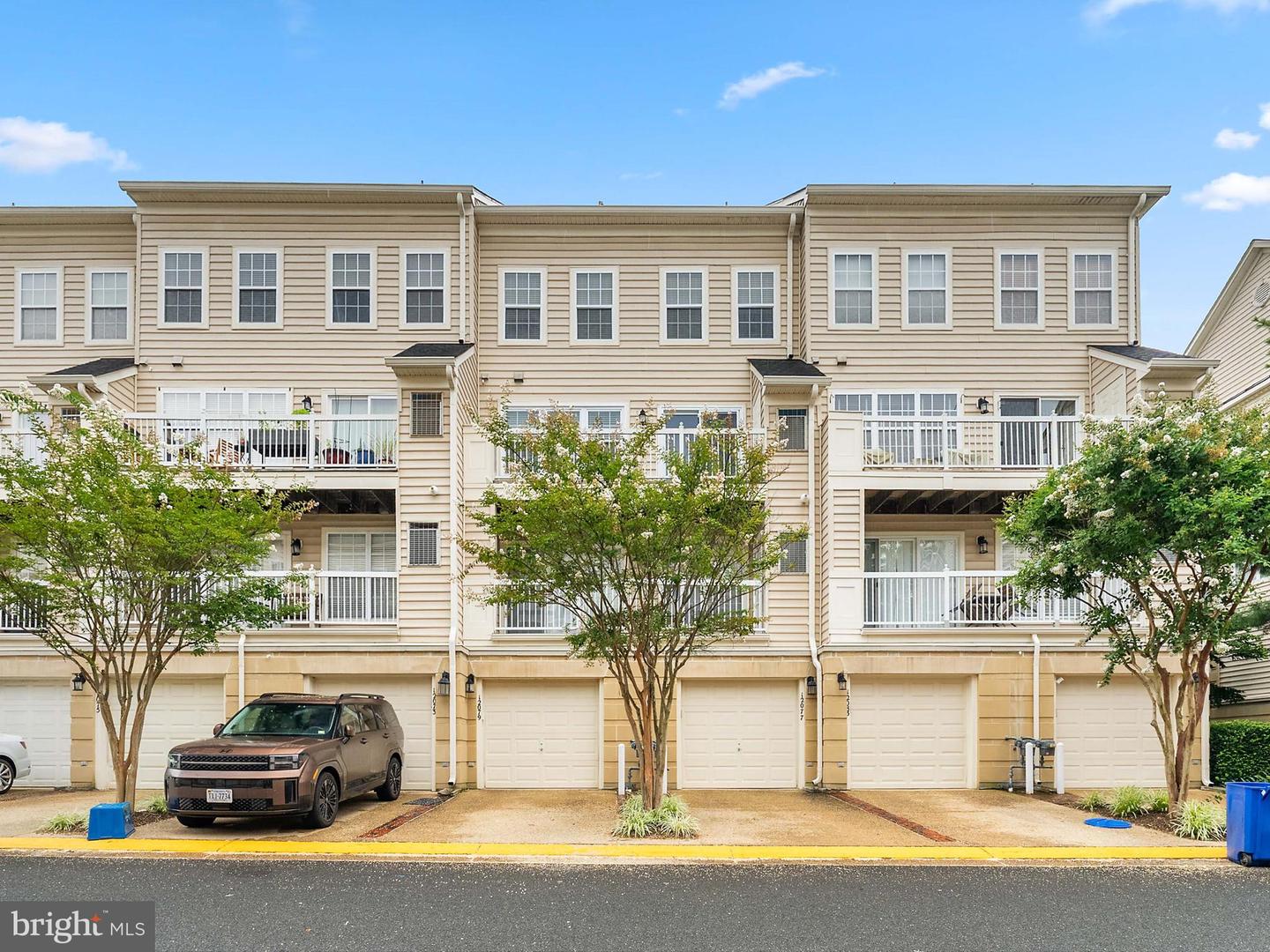 12079 TRUMBULL WAY #8B, RESTON, Virginia 20190, 3 Bedrooms Bedrooms, 10 Rooms Rooms,2 BathroomsBathrooms,Residential,For sale,12079 TRUMBULL WAY #8B,VAFX2261494 MLS # VAFX2261494