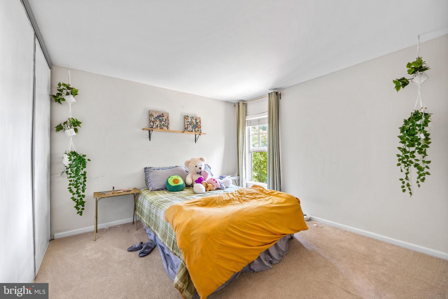 16866 FRANCIS WEST LN, DUMFRIES, Virginia 22026, 5 Bedrooms Bedrooms, ,2 BathroomsBathrooms,Residential,For sale,16866 FRANCIS WEST LN,VAPW2101460 MLS # VAPW2101460