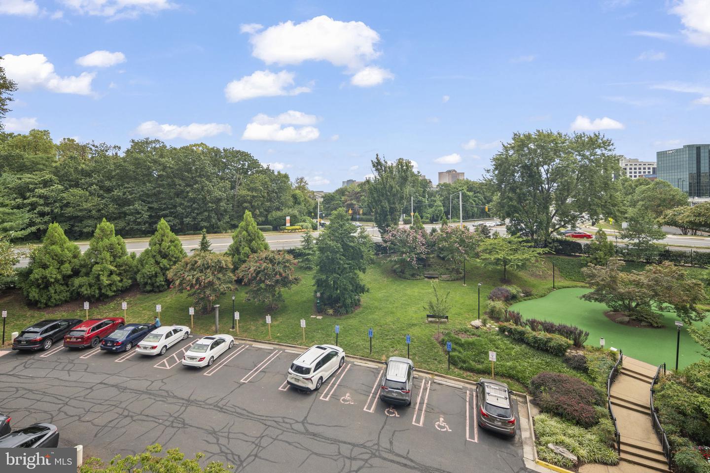 8340 GREENSBORO DR #302, MCLEAN, Virginia 22102, 1 Bedroom Bedrooms, ,1 BathroomBathrooms,Residential,For sale,8340 GREENSBORO DR #302,VAFX2261314 MLS # VAFX2261314