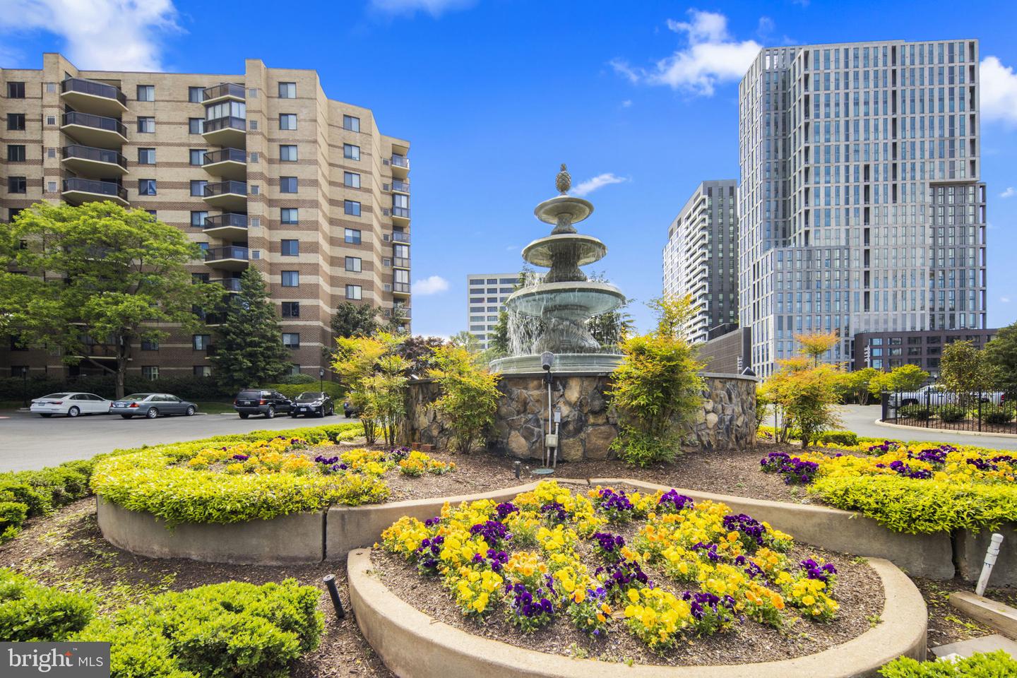 8340 GREENSBORO DR #302, MCLEAN, Virginia 22102, 1 Bedroom Bedrooms, ,1 BathroomBathrooms,Residential,For sale,8340 GREENSBORO DR #302,VAFX2261314 MLS # VAFX2261314