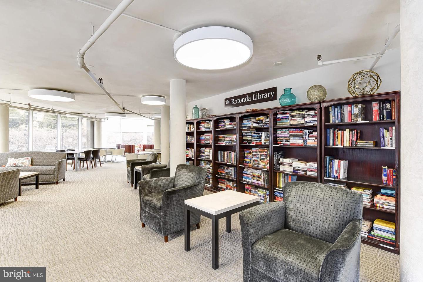 8340 GREENSBORO DR #302, MCLEAN, Virginia 22102, 1 Bedroom Bedrooms, ,1 BathroomBathrooms,Residential,For sale,8340 GREENSBORO DR #302,VAFX2261314 MLS # VAFX2261314