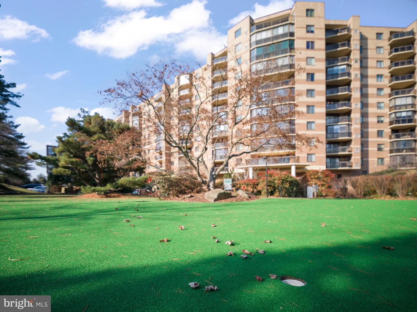 8340 GREENSBORO DR #302, MCLEAN, Virginia 22102, 1 Bedroom Bedrooms, ,1 BathroomBathrooms,Residential,For sale,8340 GREENSBORO DR #302,VAFX2261314 MLS # VAFX2261314