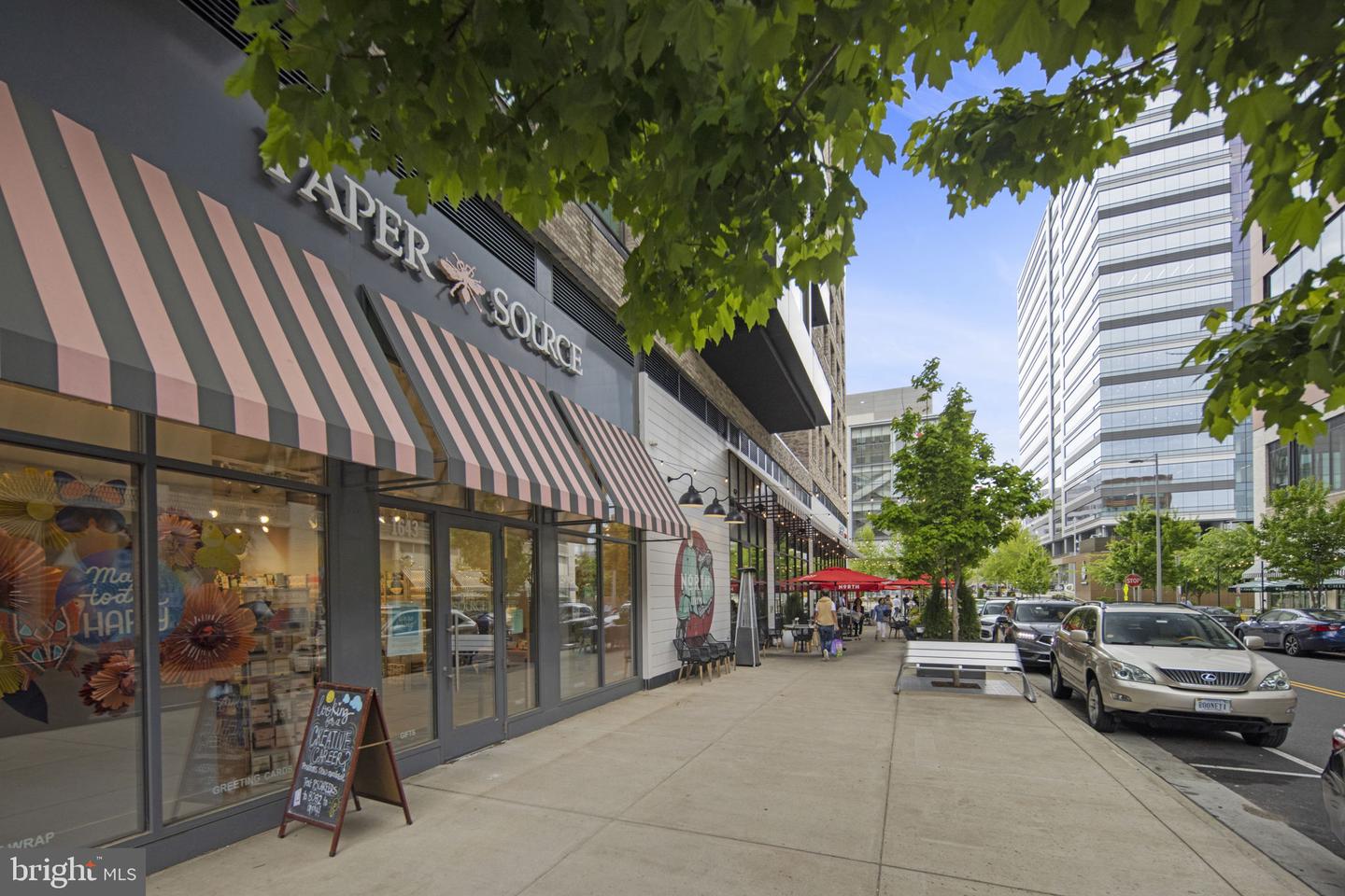 8340 GREENSBORO DR #302, MCLEAN, Virginia 22102, 1 Bedroom Bedrooms, ,1 BathroomBathrooms,Residential,For sale,8340 GREENSBORO DR #302,VAFX2261314 MLS # VAFX2261314