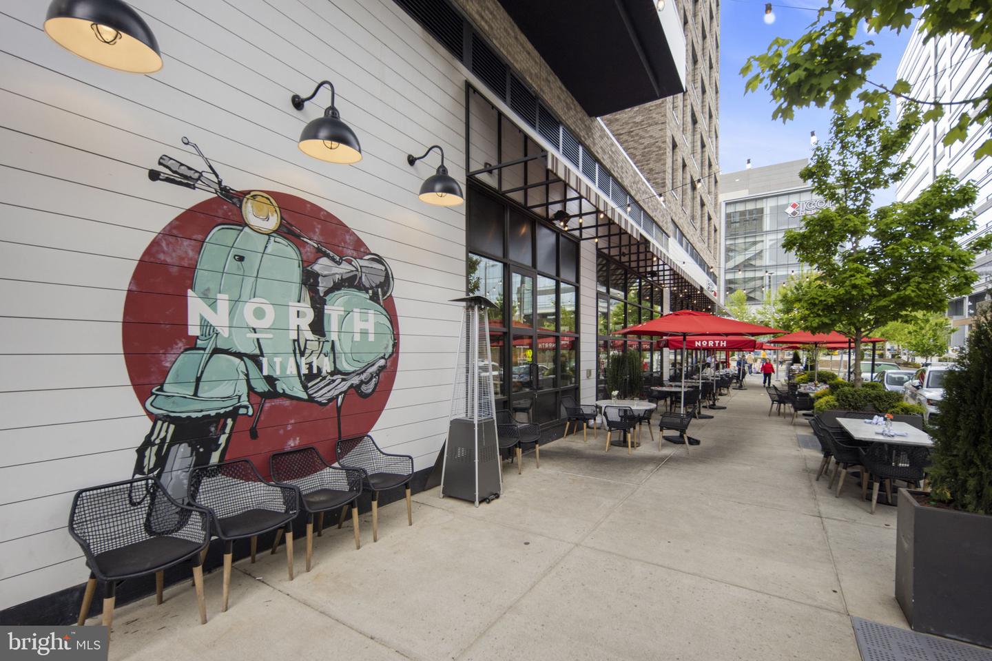 8340 GREENSBORO DR #302, MCLEAN, Virginia 22102, 1 Bedroom Bedrooms, ,1 BathroomBathrooms,Residential,For sale,8340 GREENSBORO DR #302,VAFX2261314 MLS # VAFX2261314