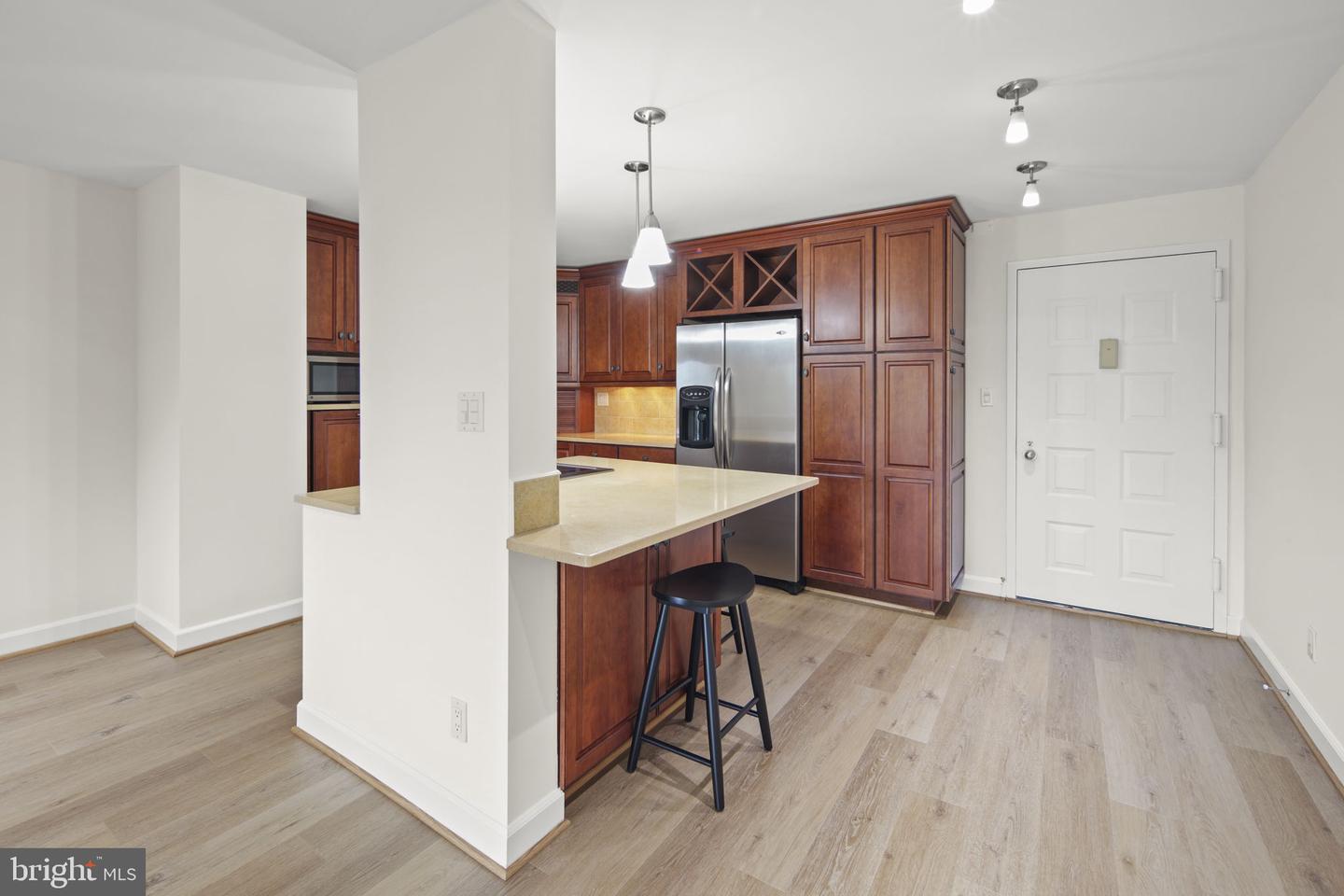 8340 GREENSBORO DR #302, MCLEAN, Virginia 22102, 1 Bedroom Bedrooms, ,1 BathroomBathrooms,Residential,For sale,8340 GREENSBORO DR #302,VAFX2261314 MLS # VAFX2261314