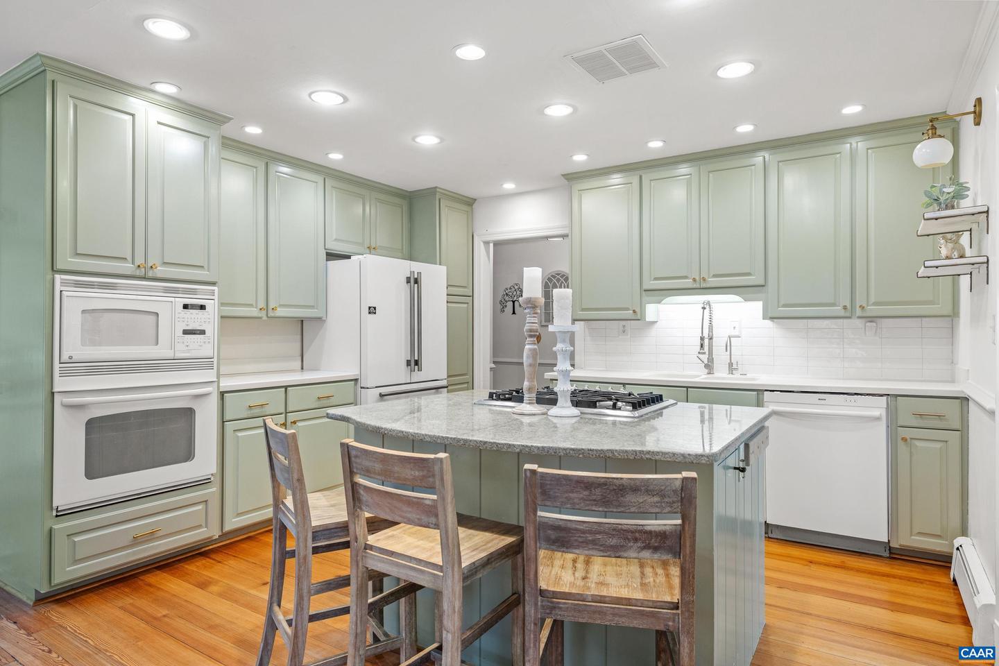2405 ANGUS RD, CHARLOTTESVILLE, Virginia 22901, 4 Bedrooms Bedrooms, ,3 BathroomsBathrooms,Residential,For sale,2405 ANGUS RD,667860 MLS # 667860