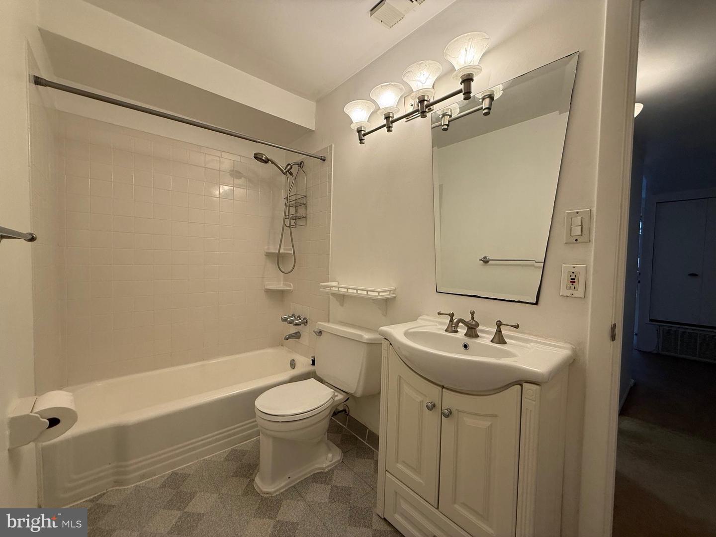 134 BIRCH ST #A-4, FALLS CHURCH, Virginia 22046, 1 Bedroom Bedrooms, ,1 BathroomBathrooms,Residential,For sale,134 BIRCH ST #A-4,VAFA2003214 MLS # VAFA2003214 134 BIRCH ST #A-4, FALLS CHURCH, Virginia 22046, 1 Bedroom Bedrooms, ,1 BathroomBathrooms,Residential,For sale,134 BIRCH ST #A-4,VAFA2003214 MLS # VAFA2003214