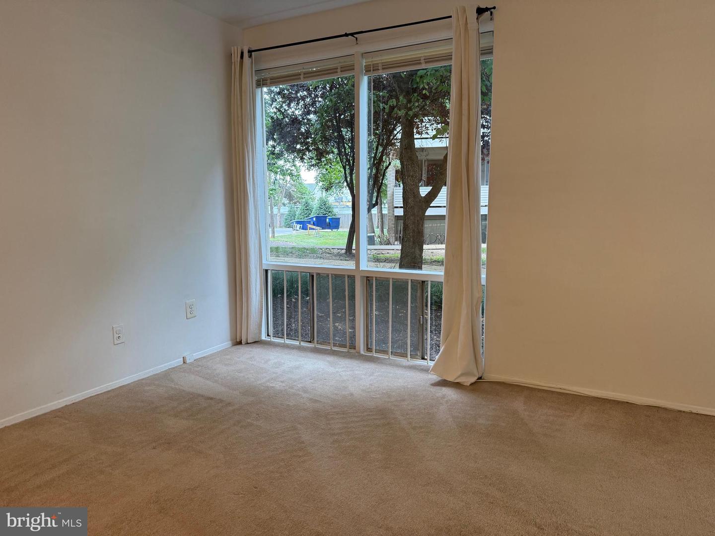 134 BIRCH ST #A-4, FALLS CHURCH, Virginia 22046, 1 Bedroom Bedrooms, ,1 BathroomBathrooms,Residential,For sale,134 BIRCH ST #A-4,VAFA2003214 MLS # VAFA2003214 134 BIRCH ST #A-4, FALLS CHURCH, Virginia 22046, 1 Bedroom Bedrooms, ,1 BathroomBathrooms,Residential,For sale,134 BIRCH ST #A-4,VAFA2003214 MLS # VAFA2003214