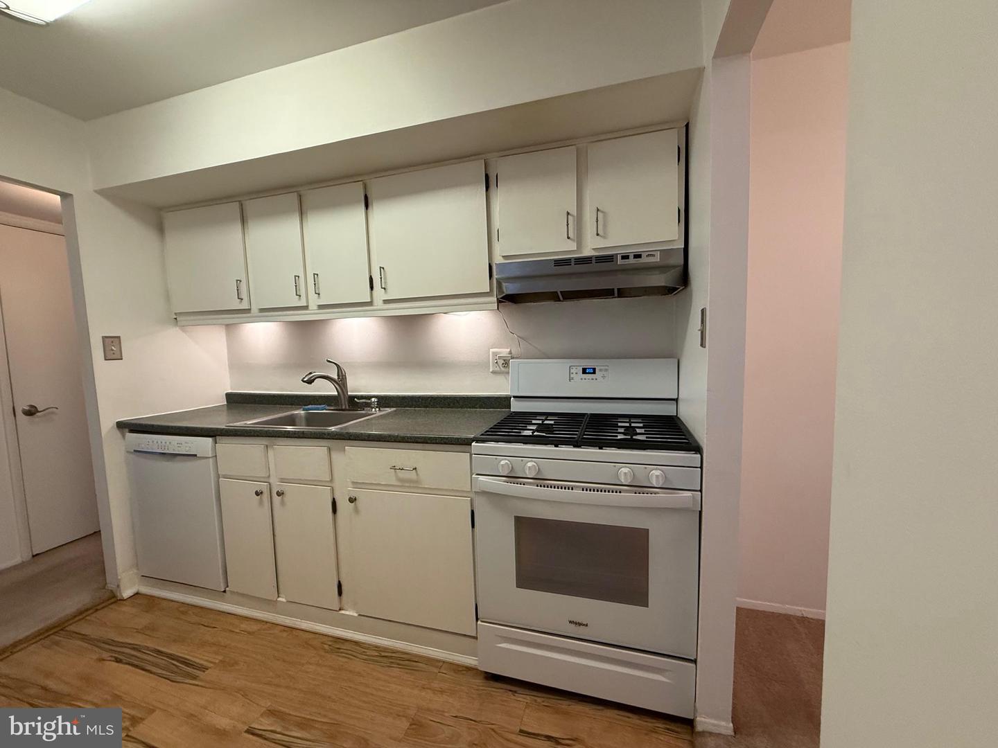 134 BIRCH ST #A-4, FALLS CHURCH, Virginia 22046, 1 Bedroom Bedrooms, ,1 BathroomBathrooms,Residential,For sale,134 BIRCH ST #A-4,VAFA2003214 MLS # VAFA2003214 134 BIRCH ST #A-4, FALLS CHURCH, Virginia 22046, 1 Bedroom Bedrooms, ,1 BathroomBathrooms,Residential,For sale,134 BIRCH ST #A-4,VAFA2003214 MLS # VAFA2003214