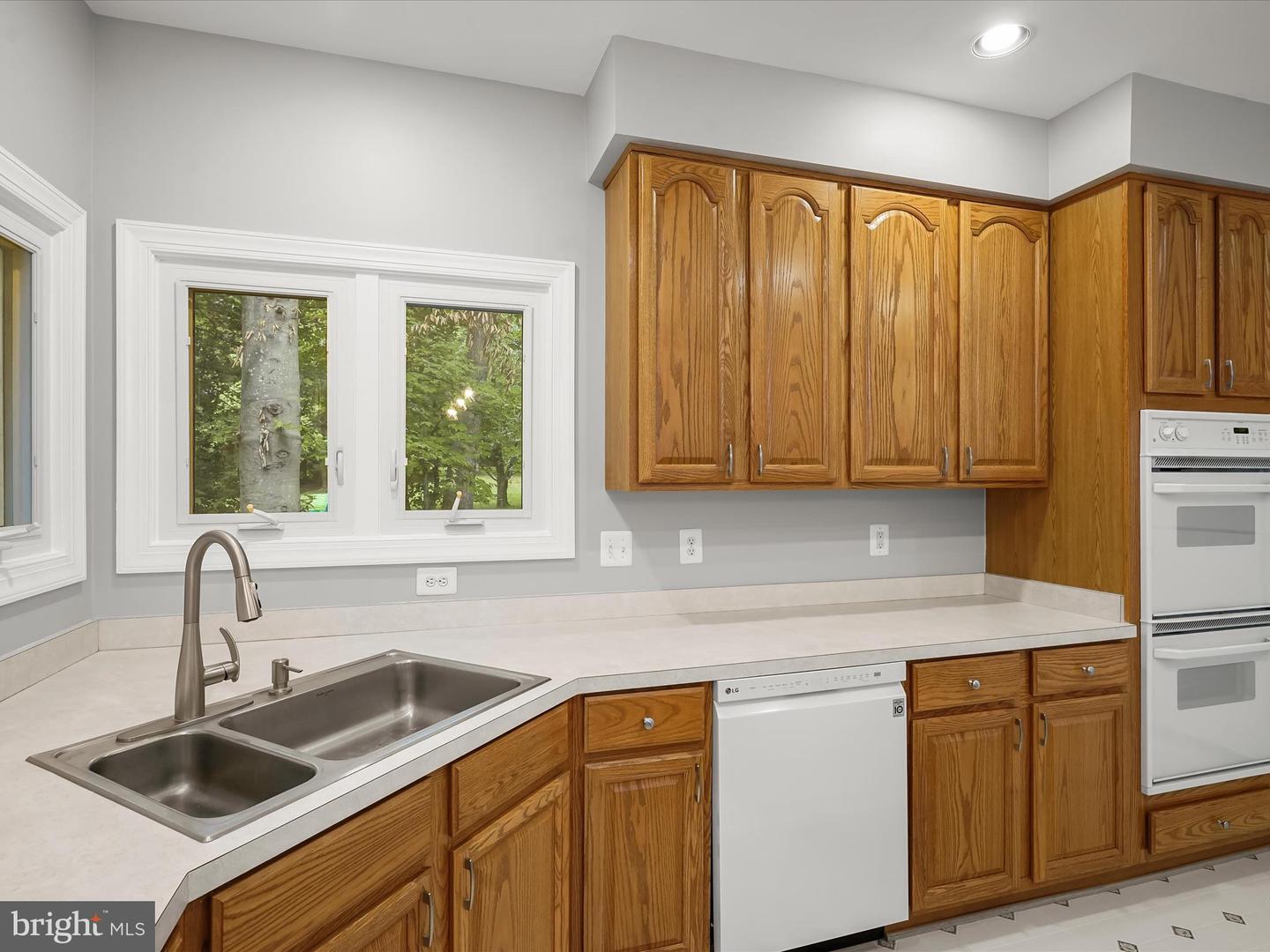 10940 MEANDERVIEW CT, MANASSAS, Virginia 20111, 4 Bedrooms Bedrooms, ,2 BathroomsBathrooms,Residential,For sale,10940 MEANDERVIEW CT,VAPW2101558 MLS # VAPW2101558