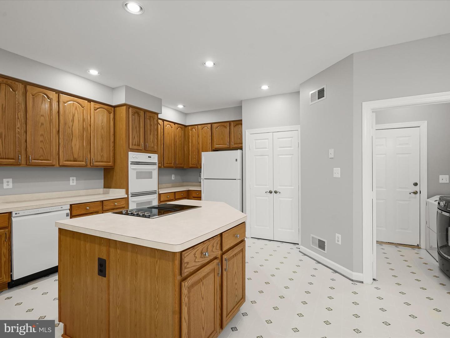 10940 MEANDERVIEW CT, MANASSAS, Virginia 20111, 4 Bedrooms Bedrooms, ,2 BathroomsBathrooms,Residential,For sale,10940 MEANDERVIEW CT,VAPW2101558 MLS # VAPW2101558