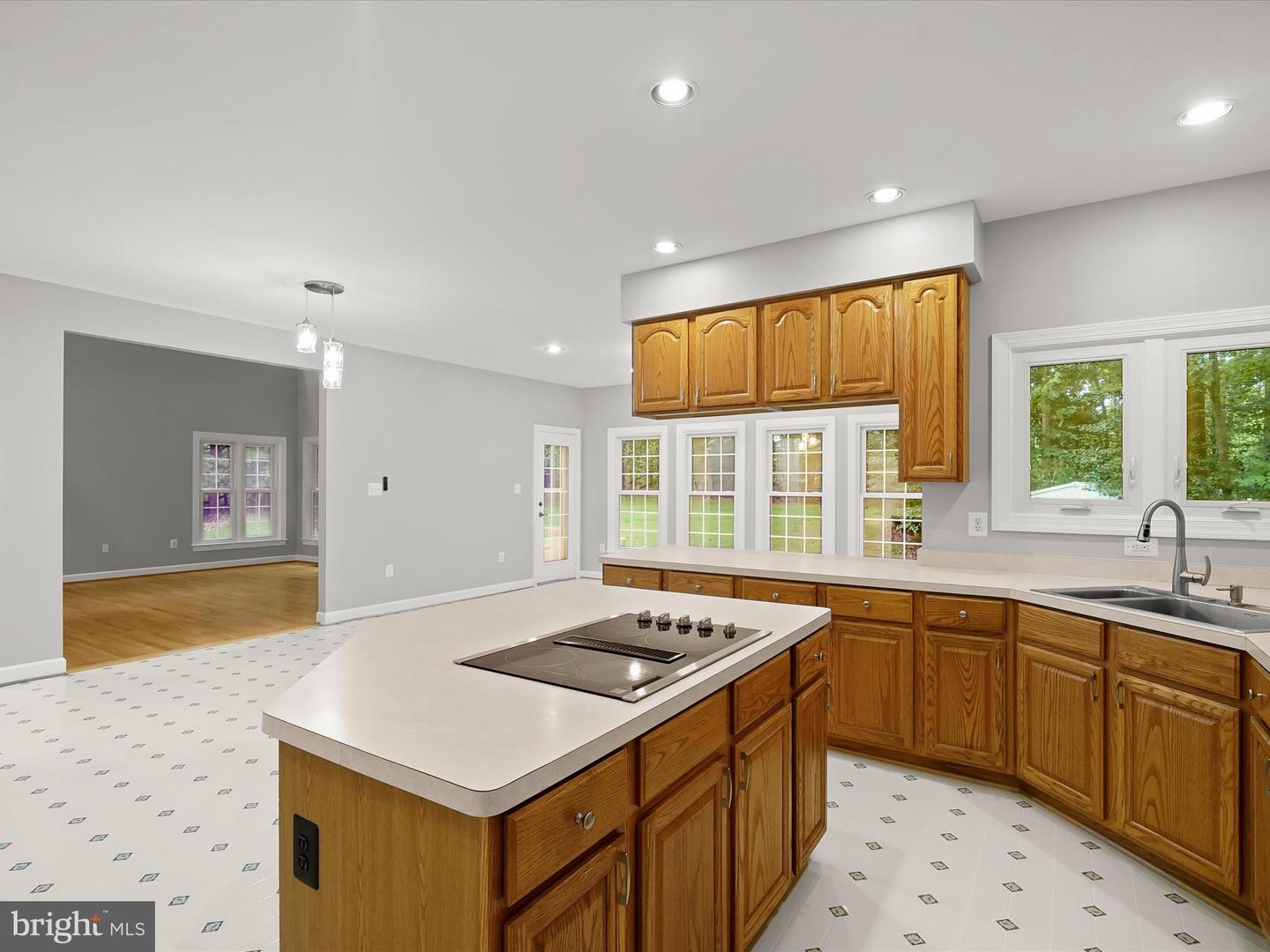 10940 MEANDERVIEW CT, MANASSAS, Virginia 20111, 4 Bedrooms Bedrooms, ,2 BathroomsBathrooms,Residential,For sale,10940 MEANDERVIEW CT,VAPW2101558 MLS # VAPW2101558
