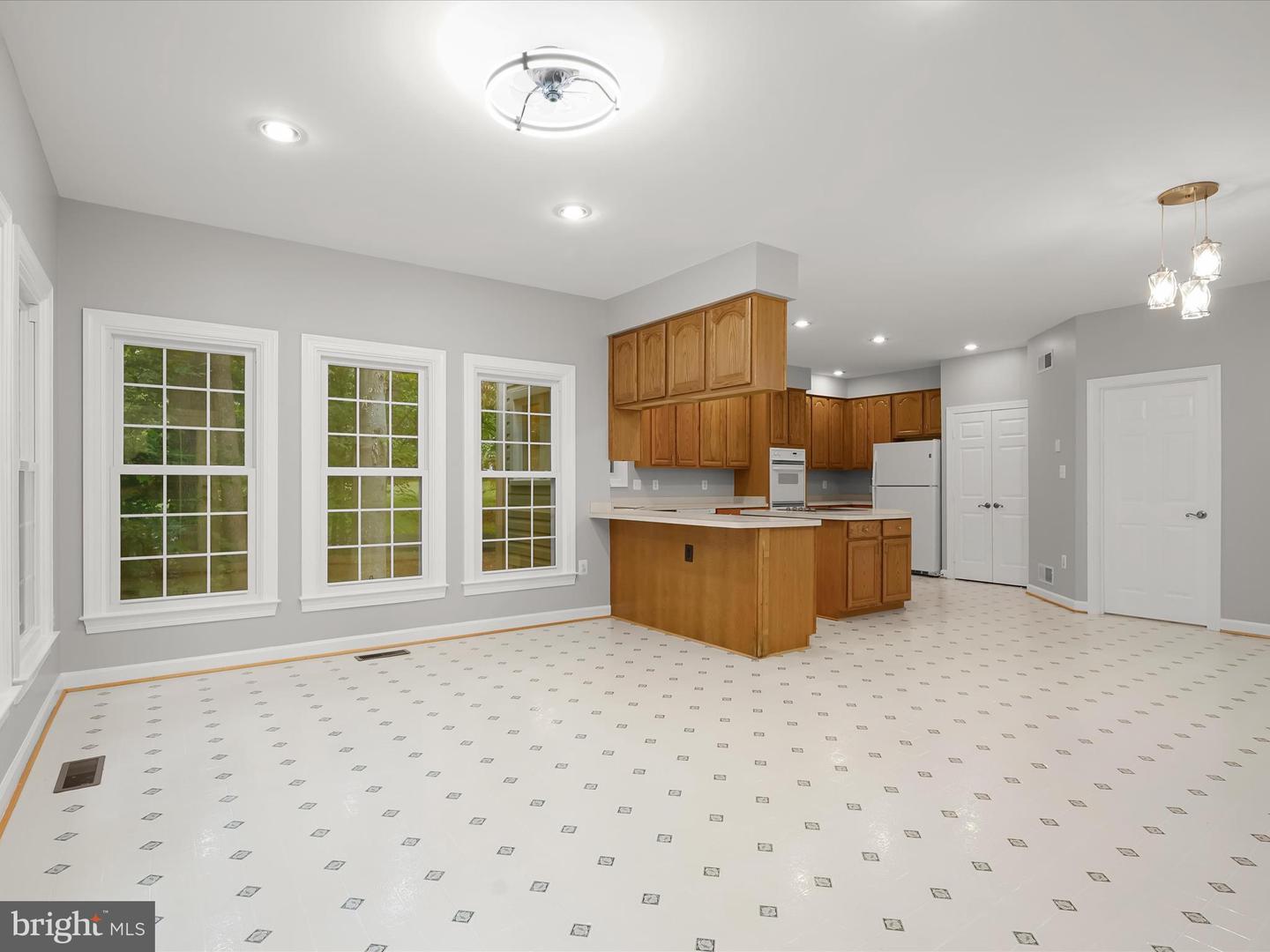 10940 MEANDERVIEW CT, MANASSAS, Virginia 20111, 4 Bedrooms Bedrooms, ,2 BathroomsBathrooms,Residential,For sale,10940 MEANDERVIEW CT,VAPW2101558 MLS # VAPW2101558