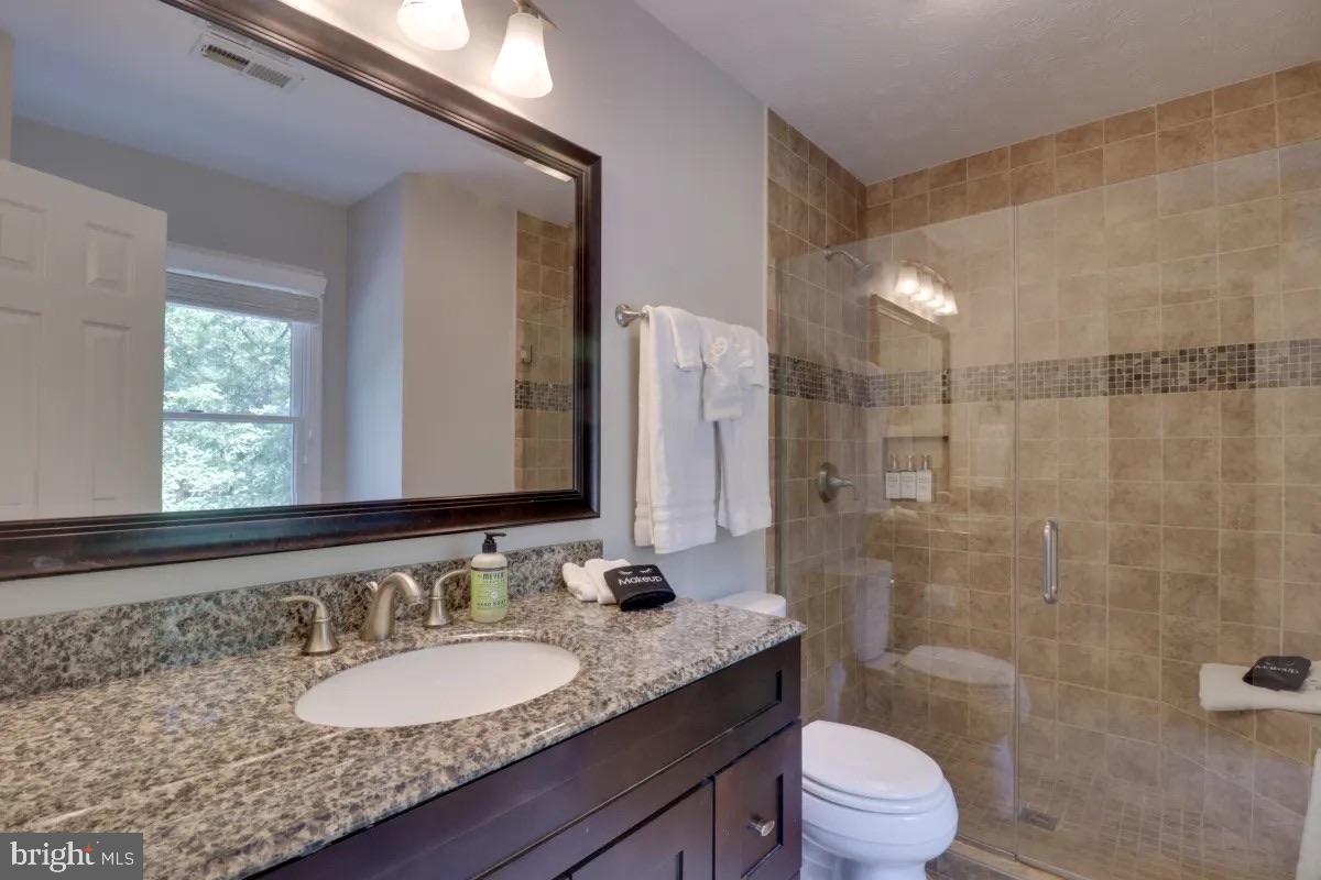 149 HOLIDAY HL, MCGAHEYSVILLE, Virginia 22840, 4 Bedrooms Bedrooms, 11 Rooms Rooms,3 BathroomsBathrooms,Residential,For sale,149 HOLIDAY HL,VARO2002496 MLS # VARO2002496