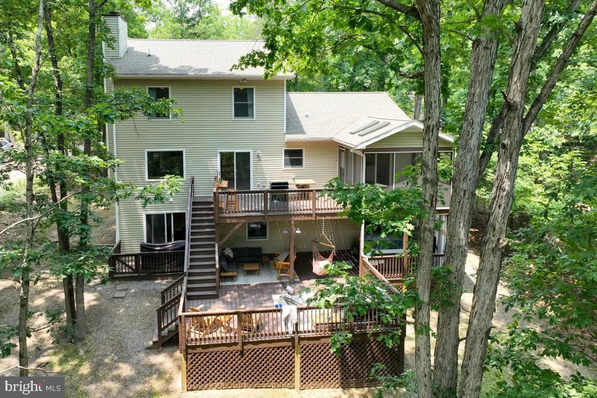 149 HOLIDAY HL, MCGAHEYSVILLE, Virginia 22840, 4 Bedrooms Bedrooms, 11 Rooms Rooms,3 BathroomsBathrooms,Residential,For sale,149 HOLIDAY HL,VARO2002496 MLS # VARO2002496