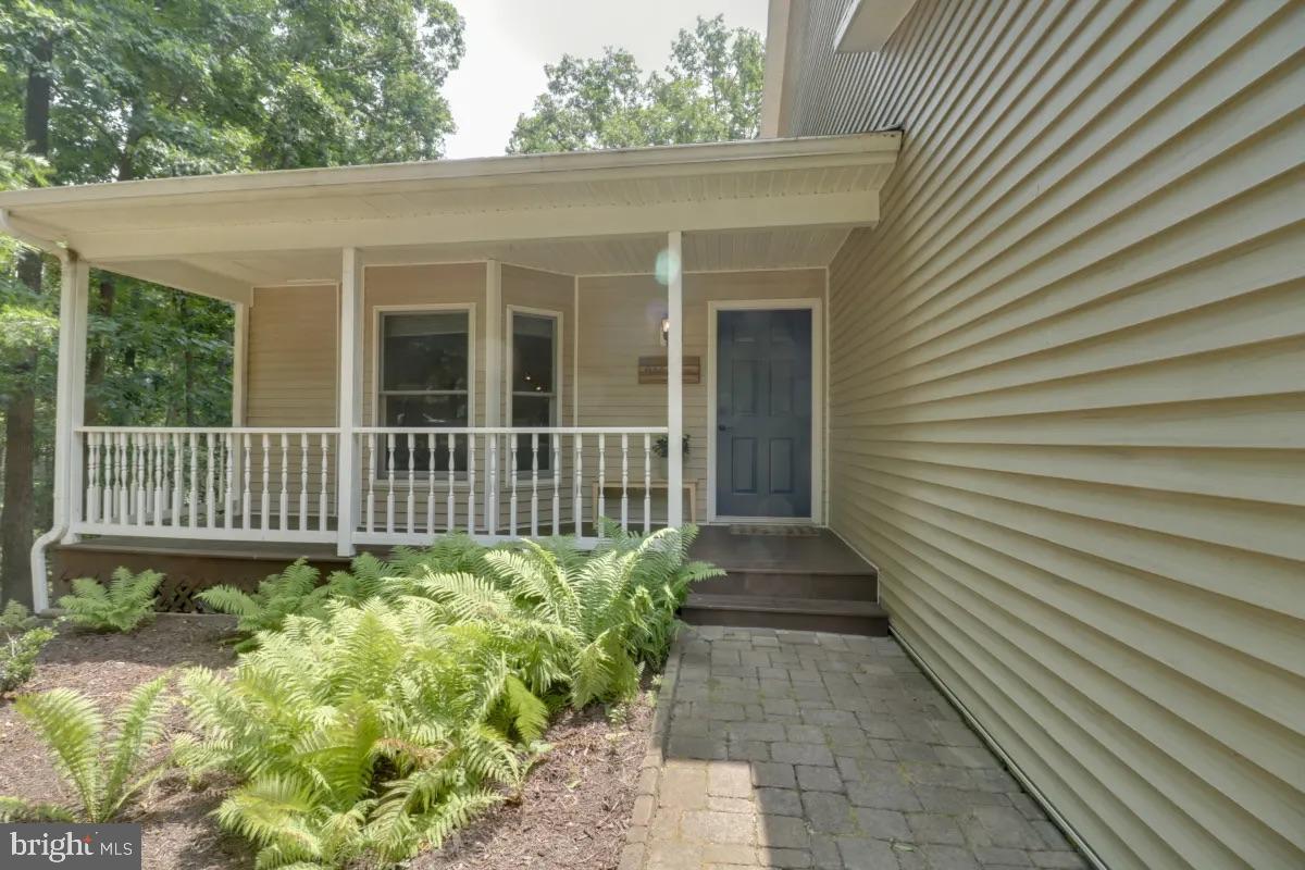 149 HOLIDAY HL, MCGAHEYSVILLE, Virginia 22840, 4 Bedrooms Bedrooms, 11 Rooms Rooms,3 BathroomsBathrooms,Residential,For sale,149 HOLIDAY HL,VARO2002496 MLS # VARO2002496