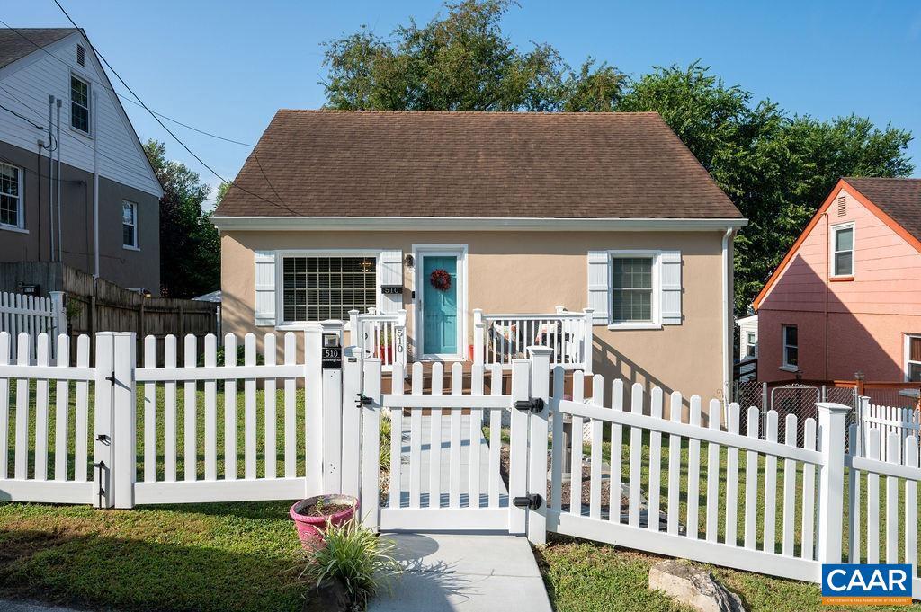 510 STONEHENGE AVE, CHARLOTTESVILLE, Virginia 22902, 4 Bedrooms Bedrooms, ,1 BathroomBathrooms,Residential,For sale,510 STONEHENGE AVE,667895 MLS # 667895