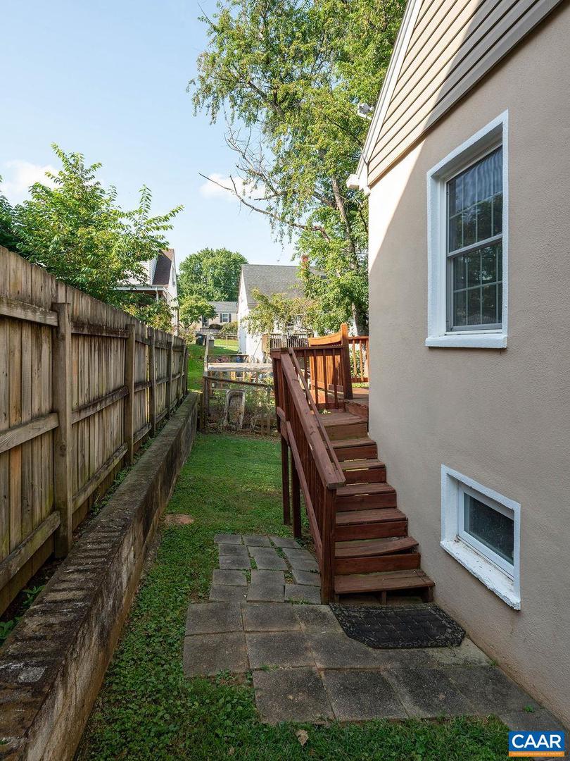510 STONEHENGE AVE, CHARLOTTESVILLE, Virginia 22902, 4 Bedrooms Bedrooms, ,1 BathroomBathrooms,Residential,For sale,510 STONEHENGE AVE,667895 MLS # 667895