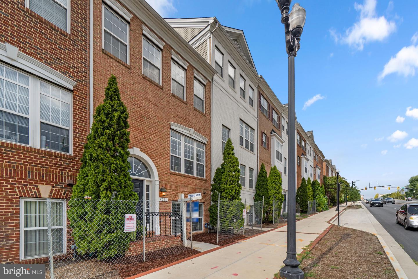 4091 COLUMBIA PIKE, ARLINGTON, Virginia 22204, 3 Bedrooms Bedrooms, 6 Rooms Rooms,2 BathroomsBathrooms,Residential,For sale,4091 COLUMBIA PIKE,VAAR2062340 MLS # VAAR2062340