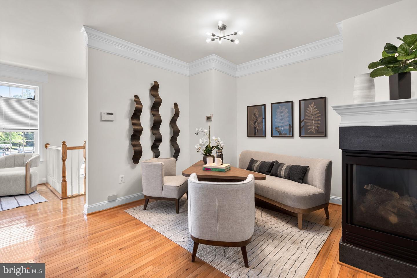 4091 COLUMBIA PIKE, ARLINGTON, Virginia 22204, 3 Bedrooms Bedrooms, 6 Rooms Rooms,2 BathroomsBathrooms,Residential,For sale,4091 COLUMBIA PIKE,VAAR2062340 MLS # VAAR2062340