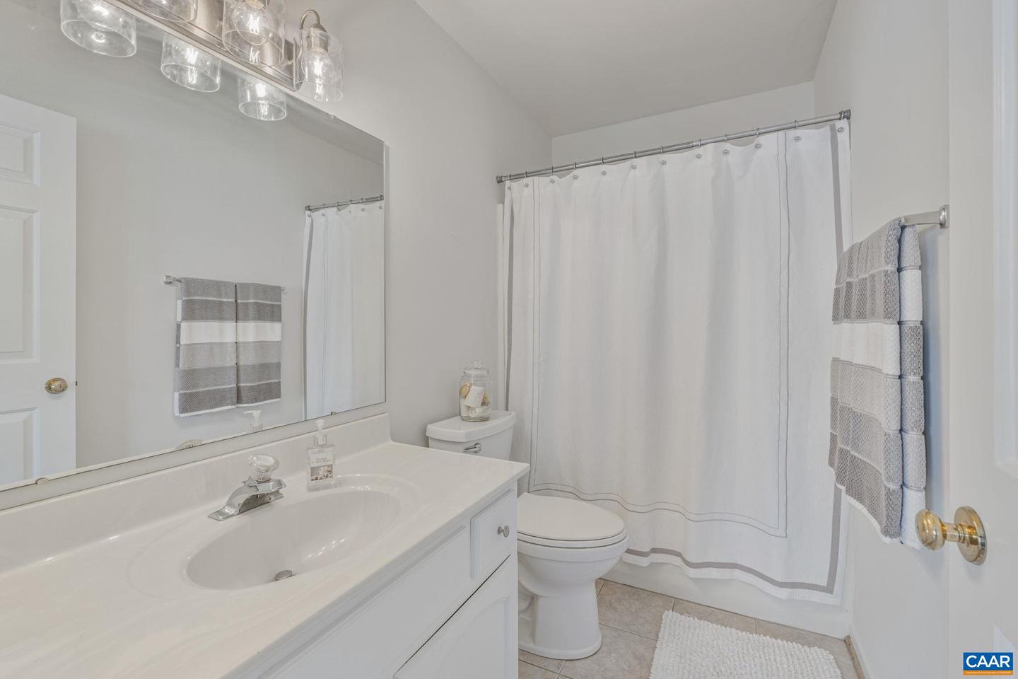 3265 GATEWAY CIR, CHARLOTTESVILLE, Virginia 22911, 3 Bedrooms Bedrooms, ,2 BathroomsBathrooms,Residential,For sale,3265 GATEWAY CIR,667901 MLS # 667901