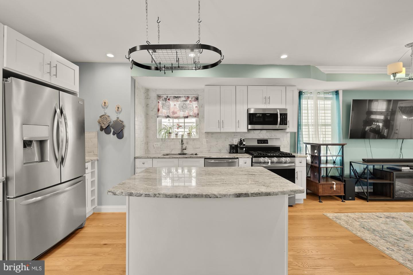 4521 CLAY ST NE, WASHINGTON, District Of Columbia 20019, 4 Bedrooms Bedrooms, ,4 BathroomsBathrooms,Residential,For sale,4521 CLAY ST NE,DCDC2215396 MLS # DCDC2215396